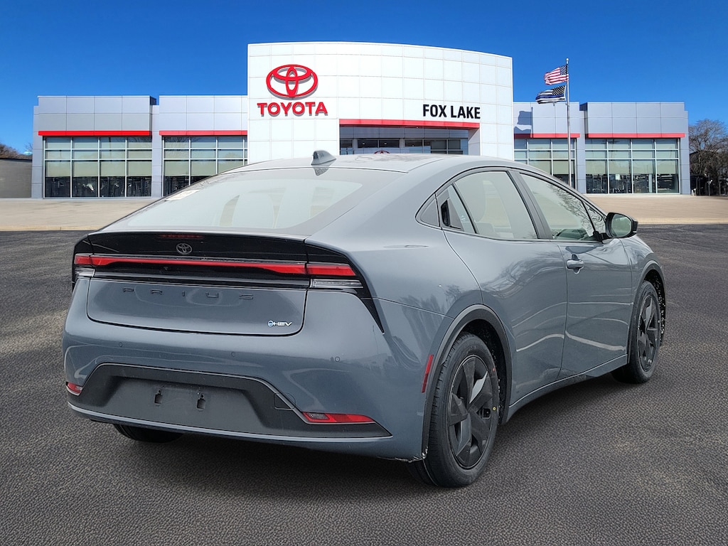 Used 2024 Toyota Prius LE Hatchback