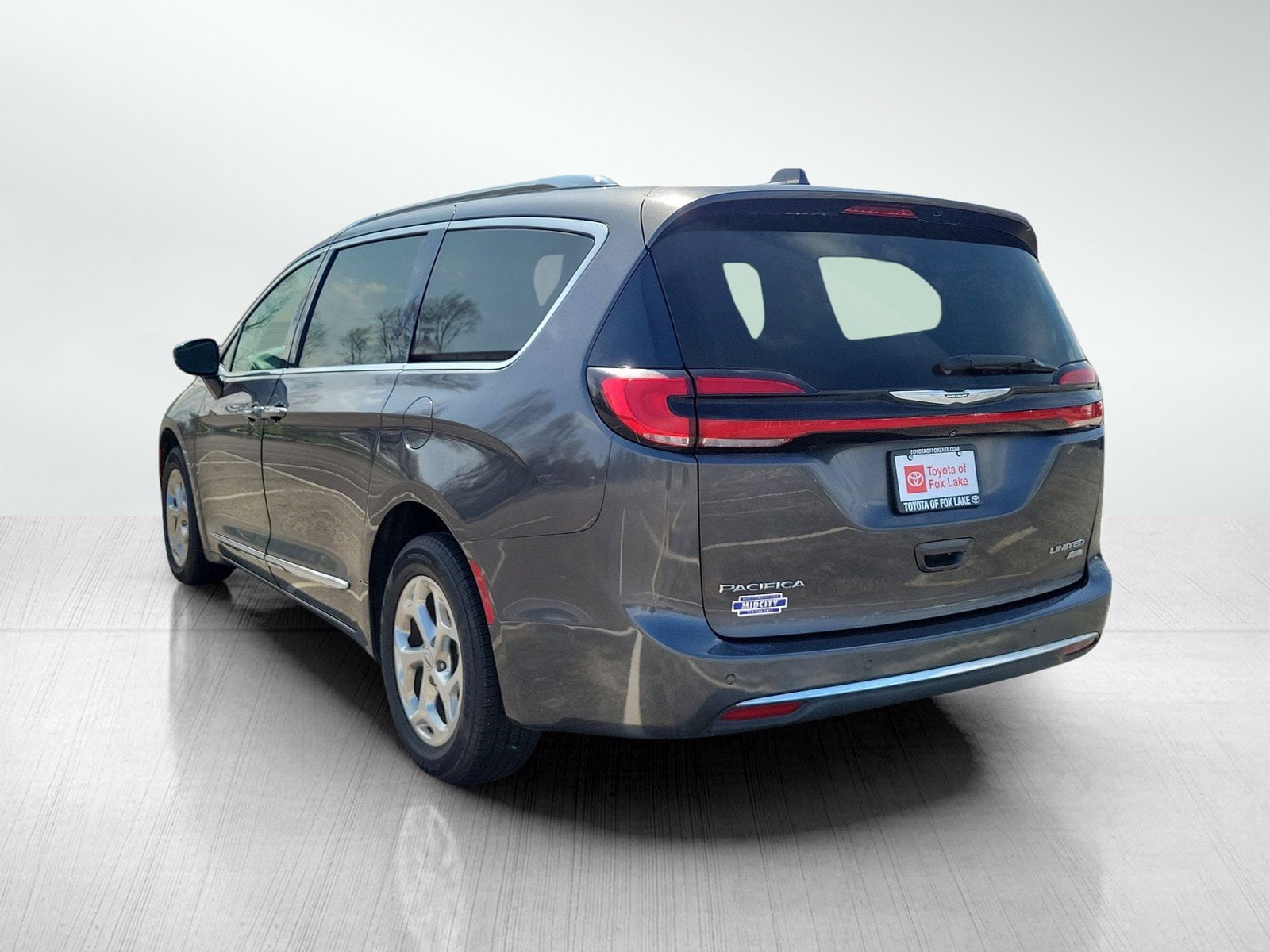 2021 Chrysler Pacifica Limited - Photo 3