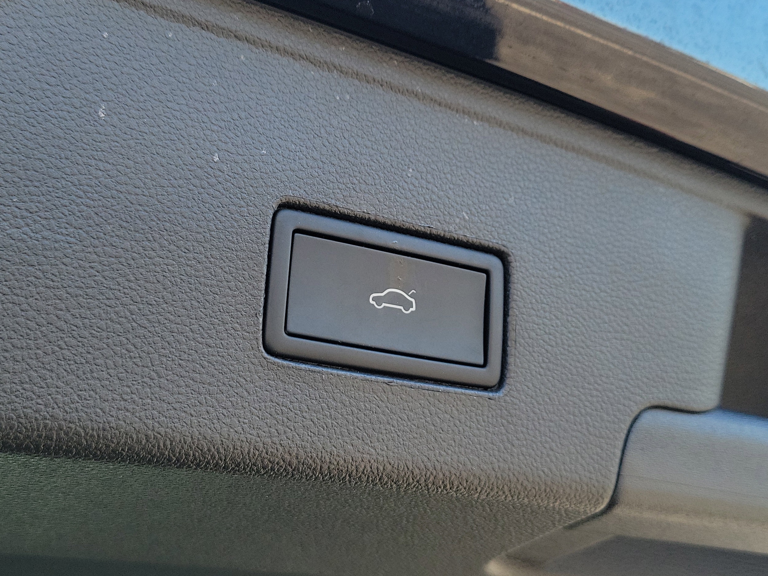 2023 Volkswagen Atlas Cross Sport SEL R-Line Black - Photo 8