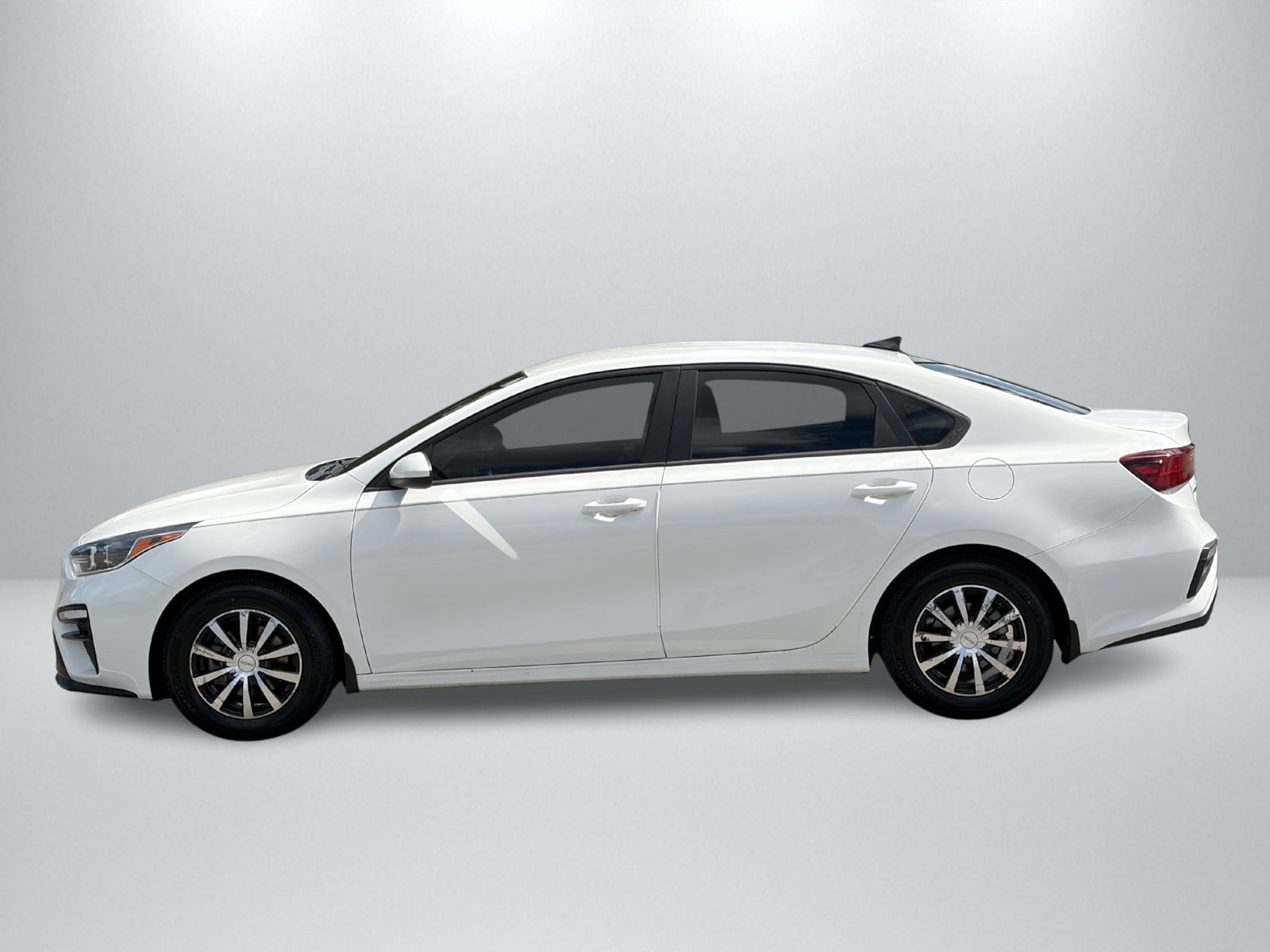 Used 2021 Kia Forte FE with VIN 3KPF24AD6ME313080 for sale in Fox Lake, IL