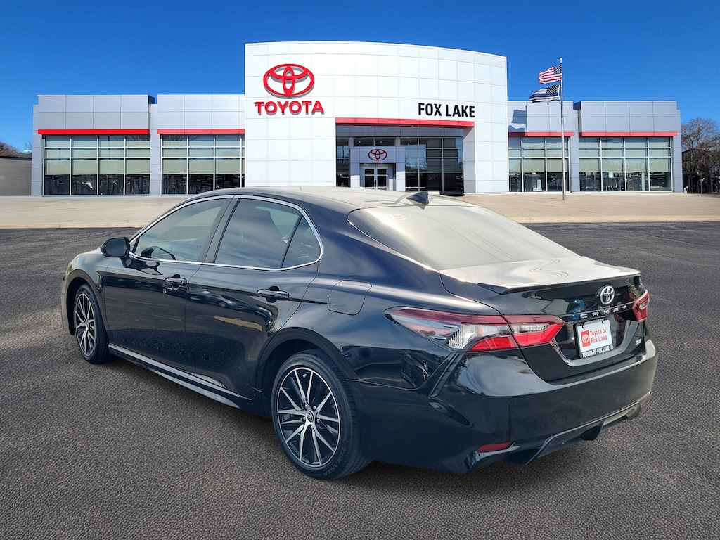 Used 2023 Toyota Camry SE Car