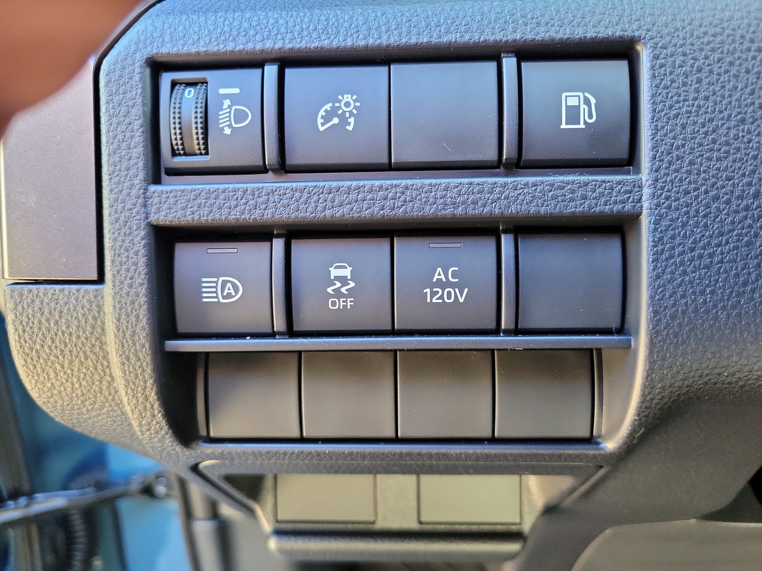 2025 Toyota 4Runner TRD Off-Road - Photo 16