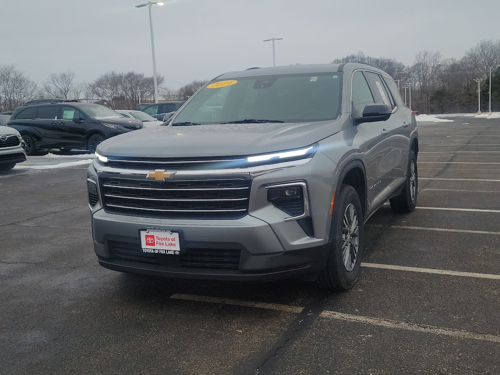 Used 2024 Chevrolet Traverse LT Sport Utility