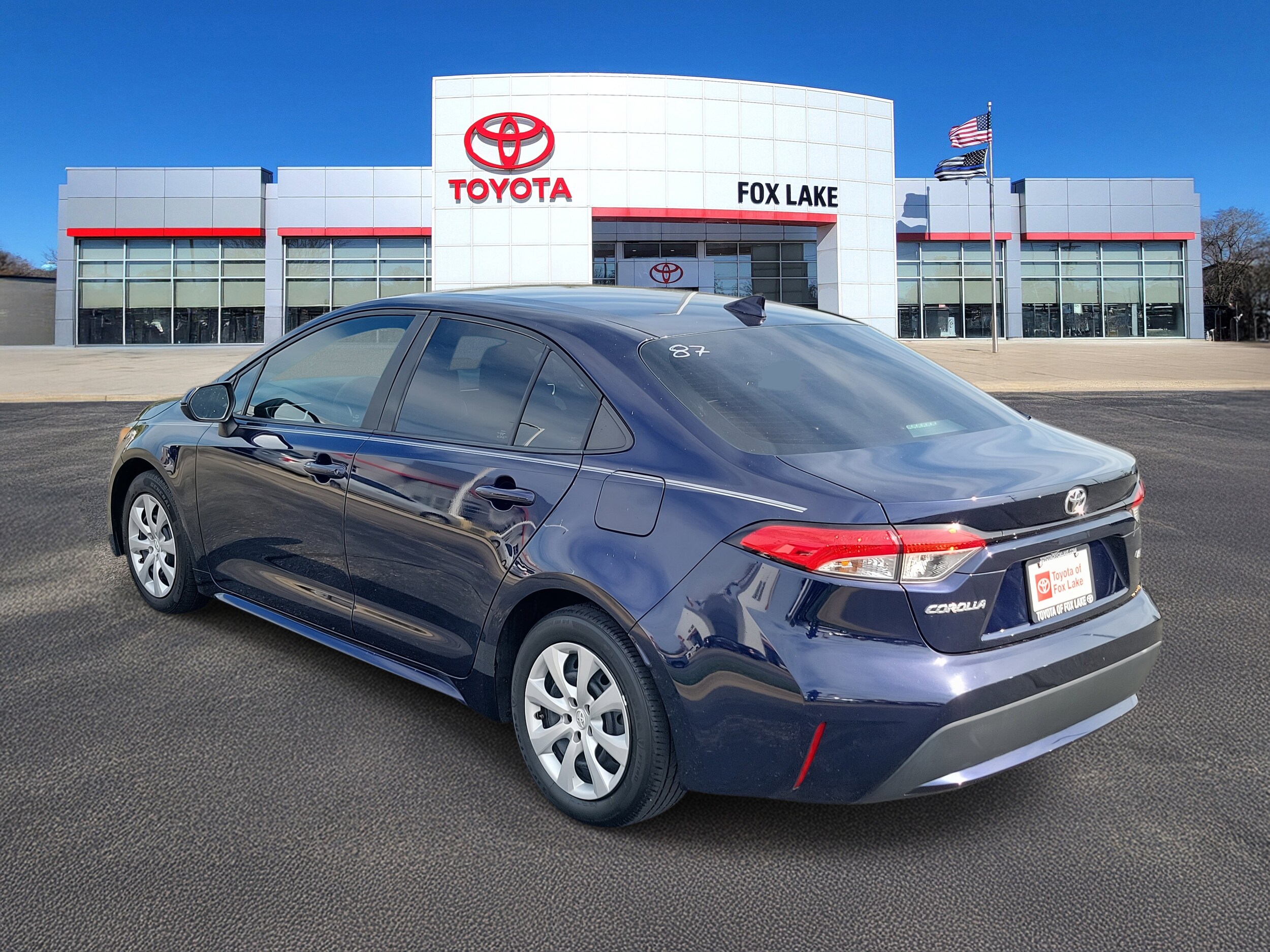 2020 Toyota Corolla LE photo 3