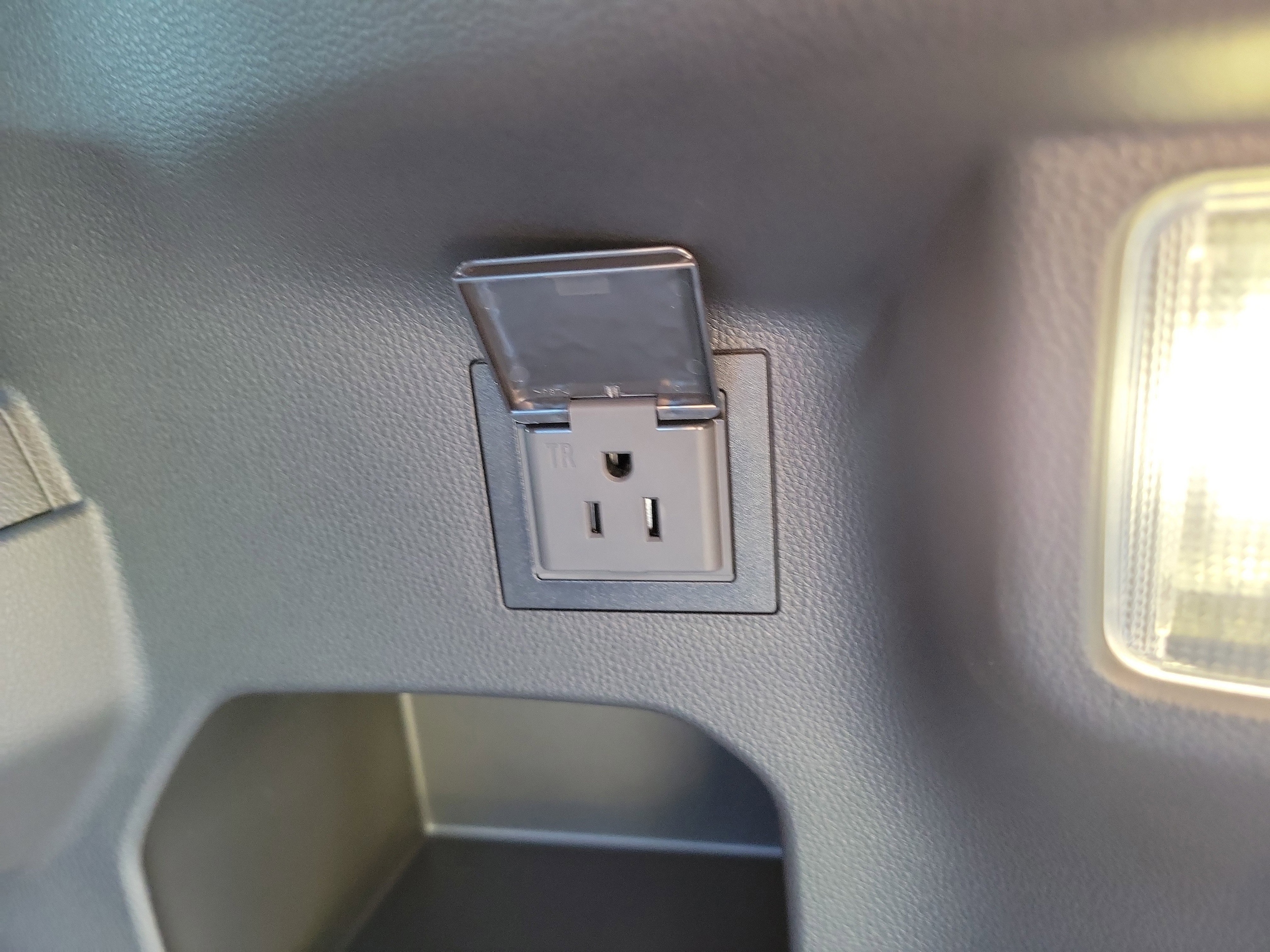 2025 Toyota 4Runner TRD Off-Road - Photo 7