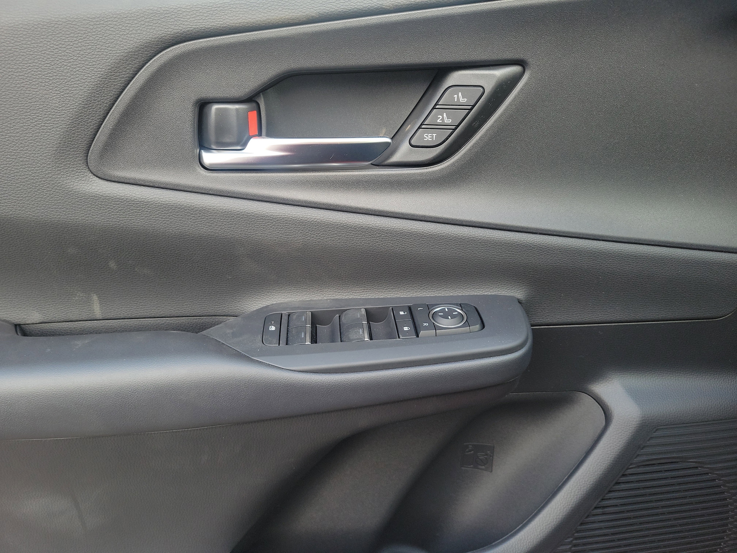 2026 Toyota Prius Plug-in Hybrid XSE Premium - Photo 18