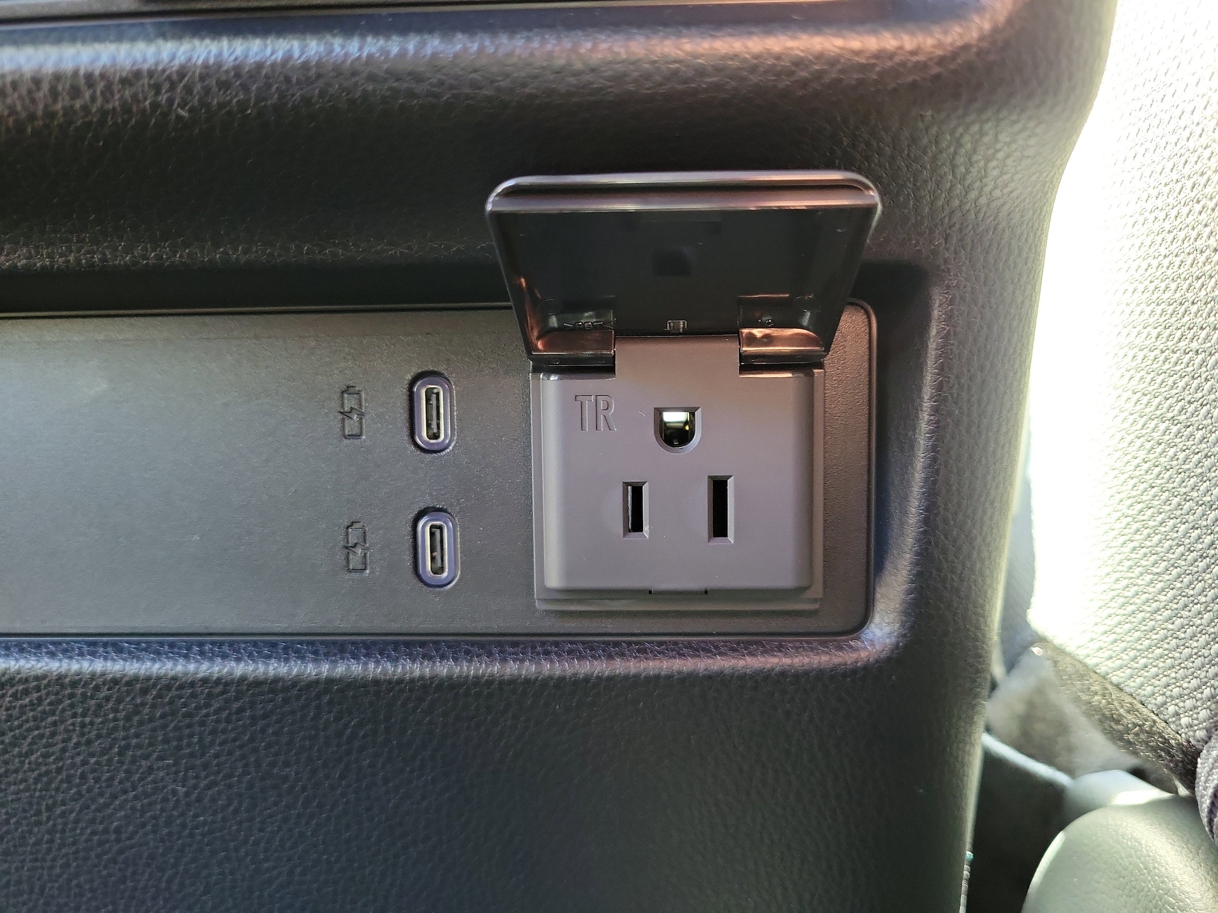 2025 Toyota 4Runner TRD Off-Road - Photo 13