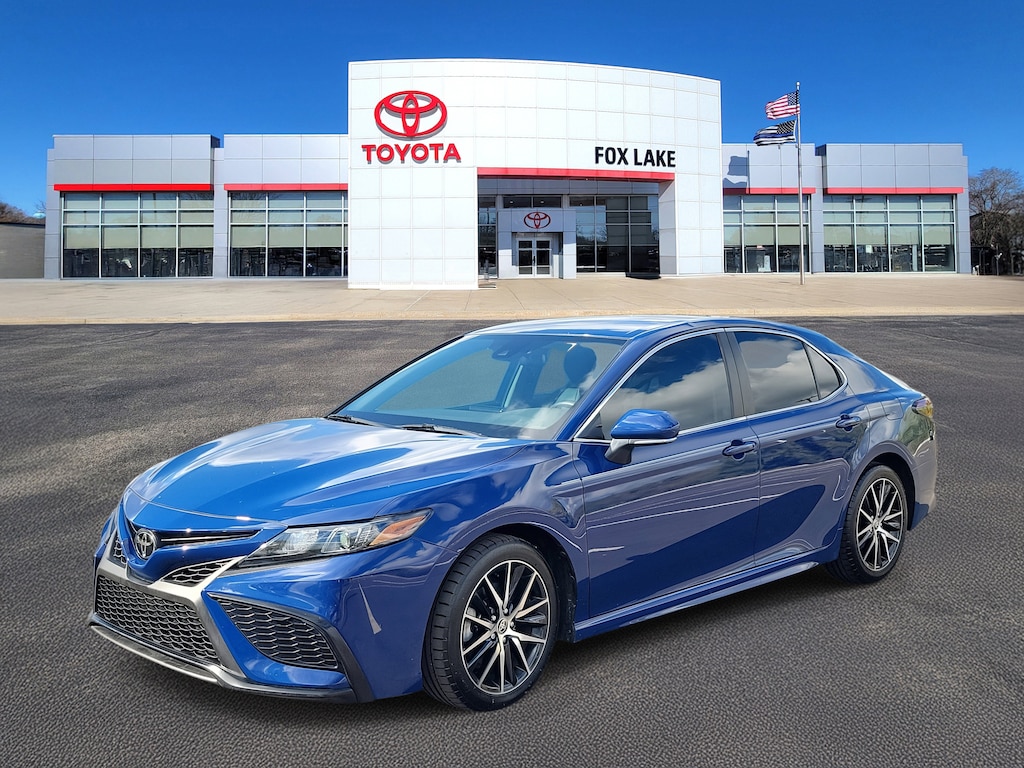Used 2023 Toyota Camry SE Car