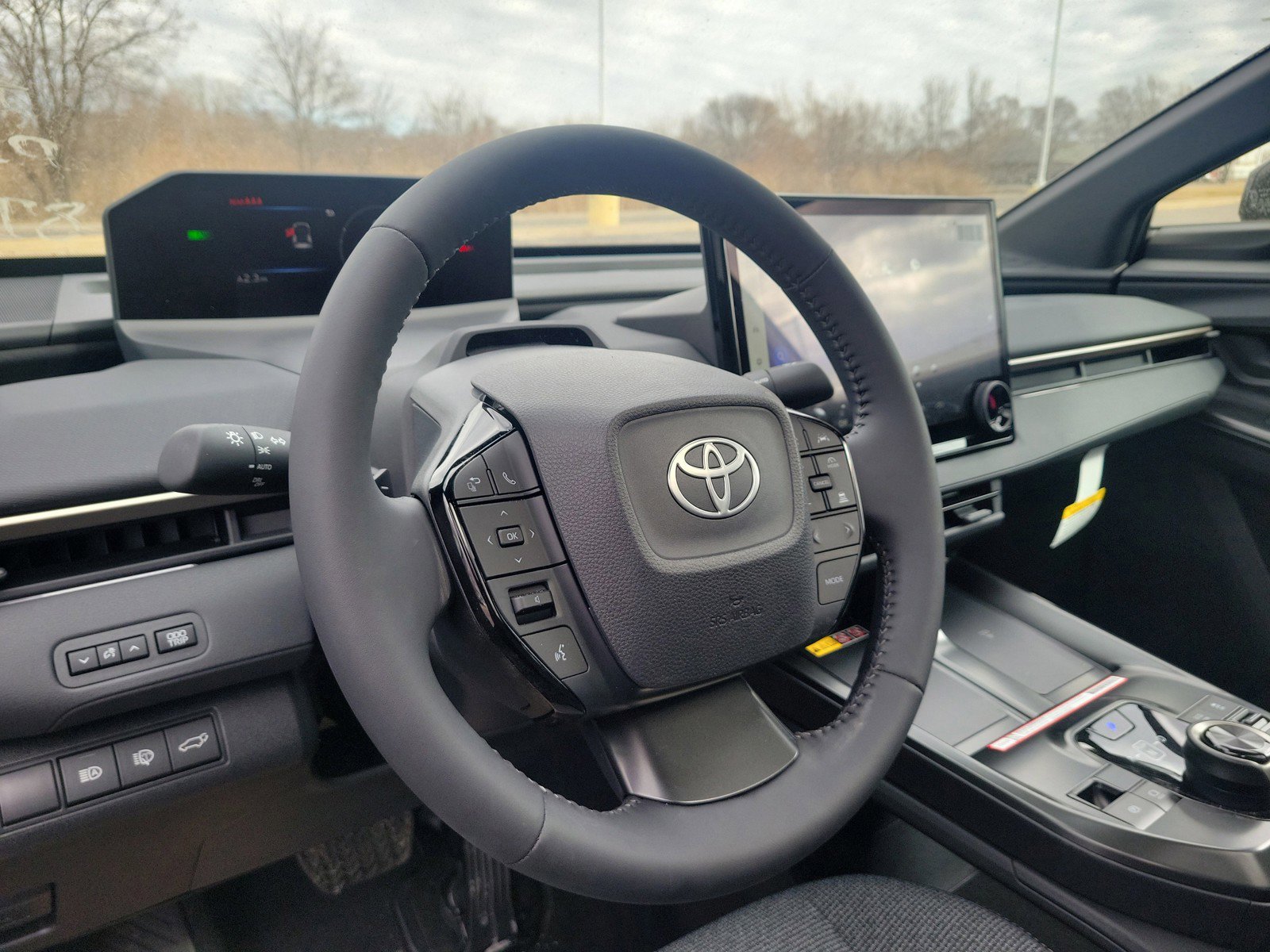 2026 Toyota bZ XLE - Photo 16