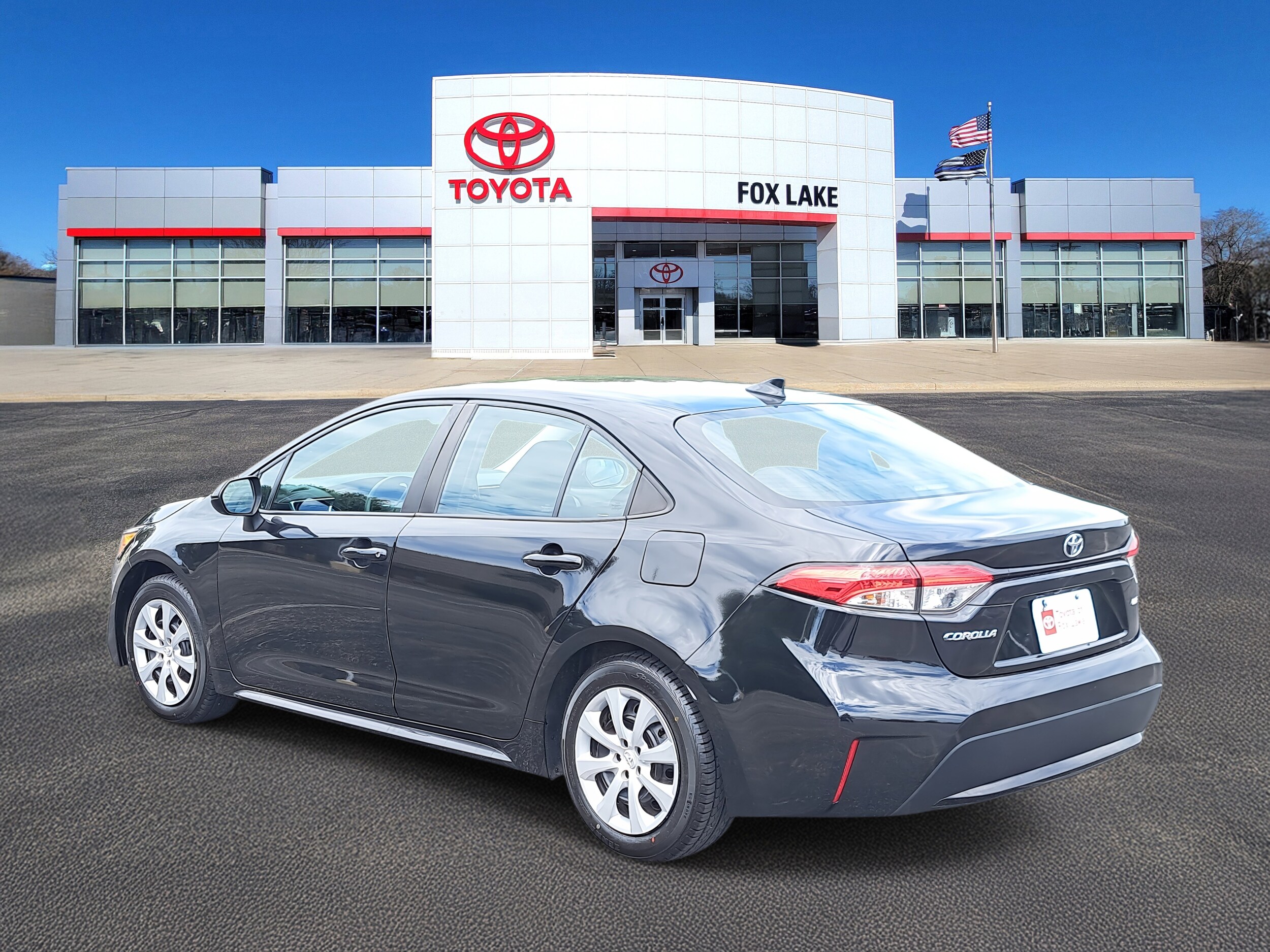 2021 Toyota Corolla LE photo 3