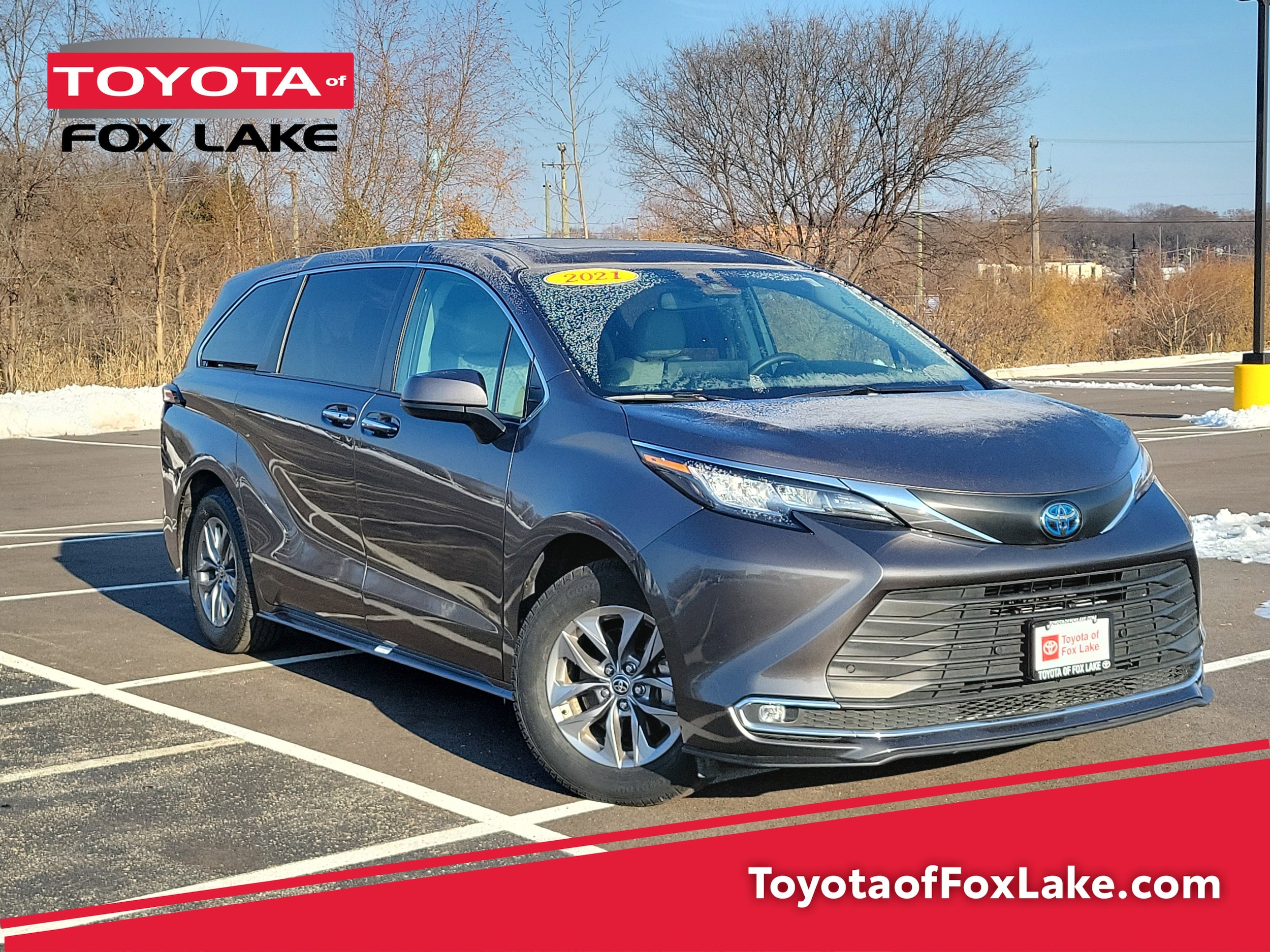 2021 Toyota Sienna XLE's photo