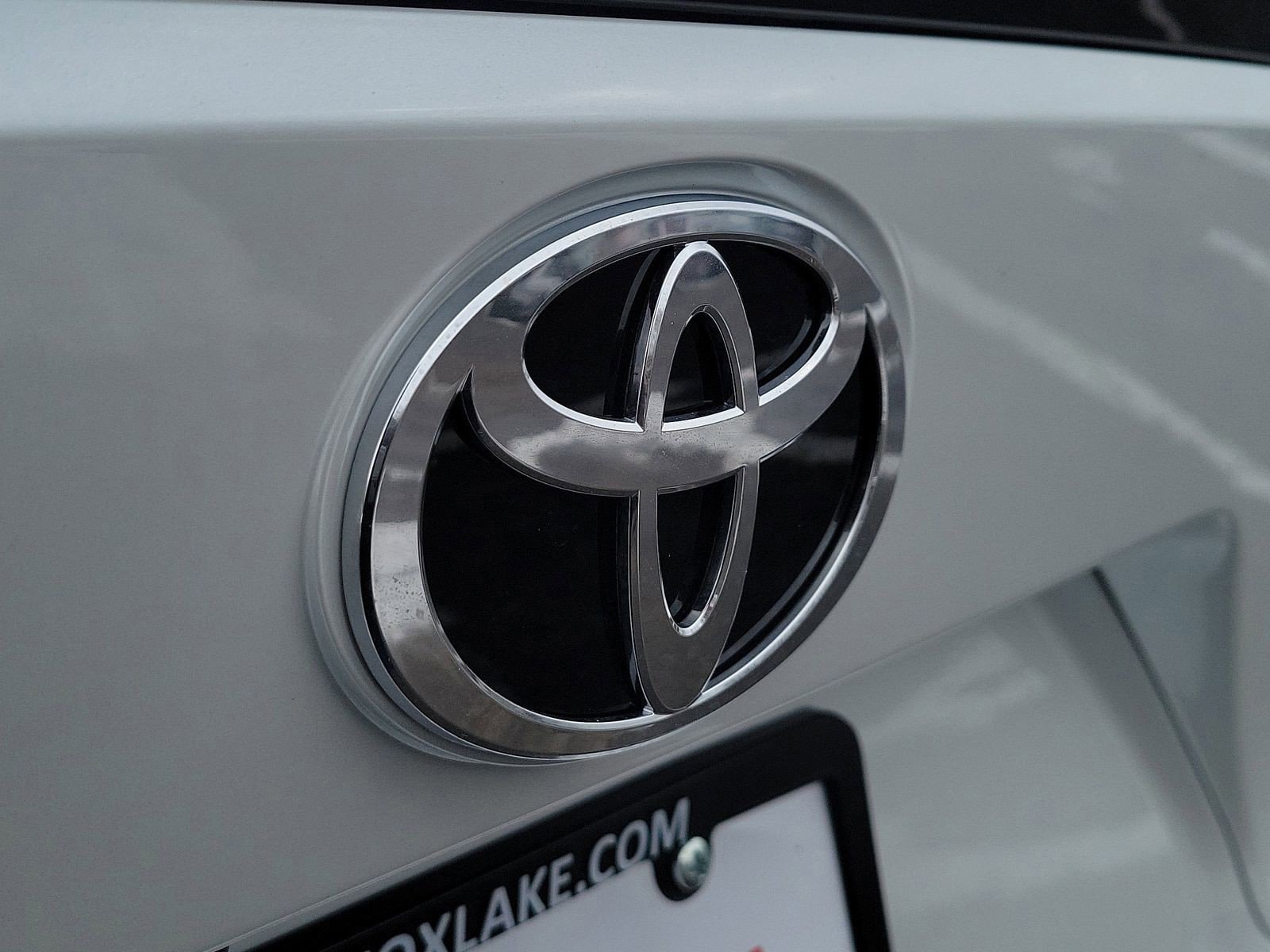 2026 Toyota bZ XLE - Photo 6