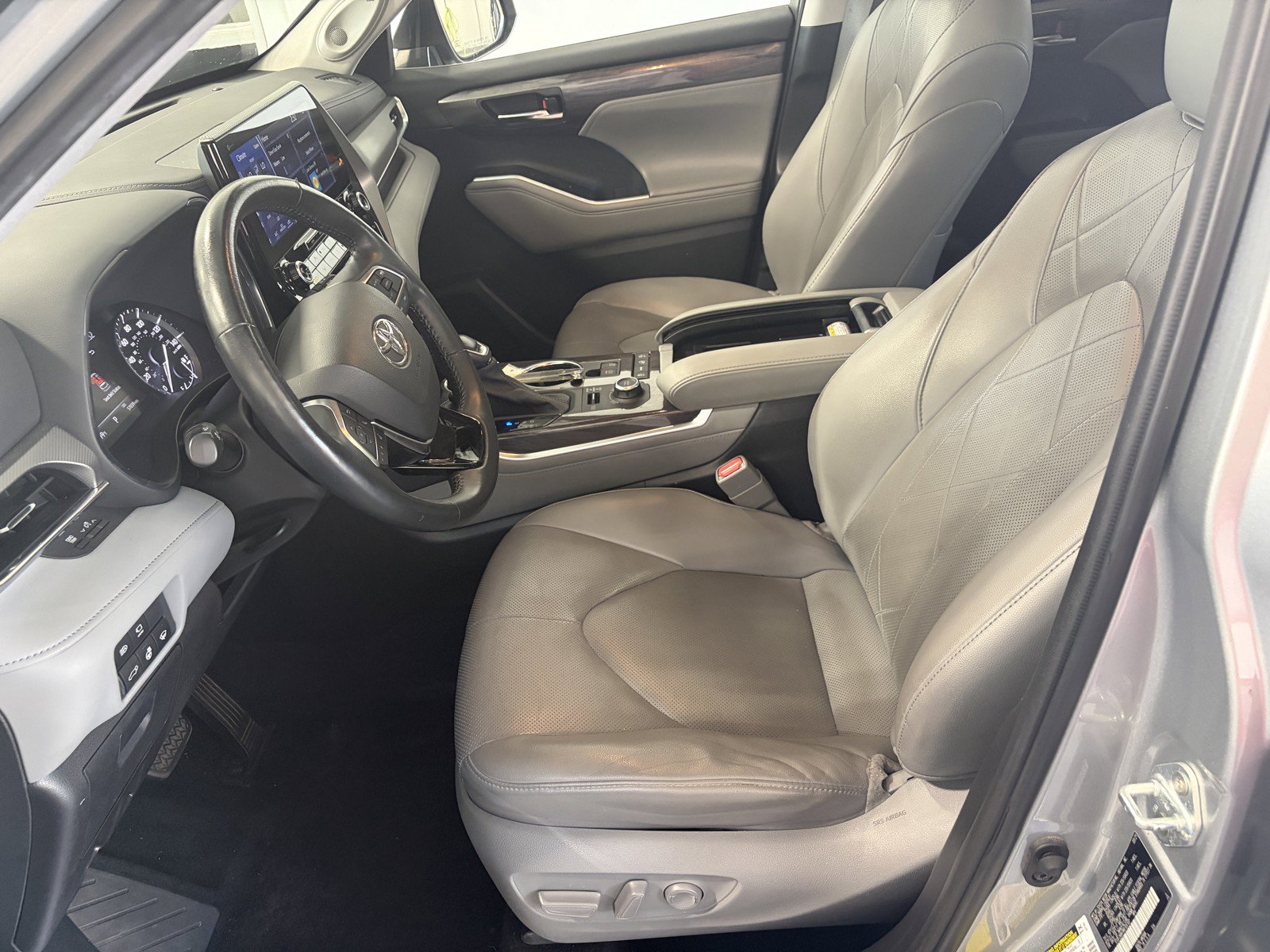 2021 Toyota Highlander Platinum - Photo 11