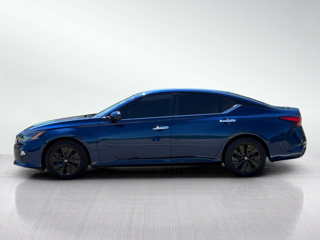 Used 2022 Nissan Altima 2.5 S Car