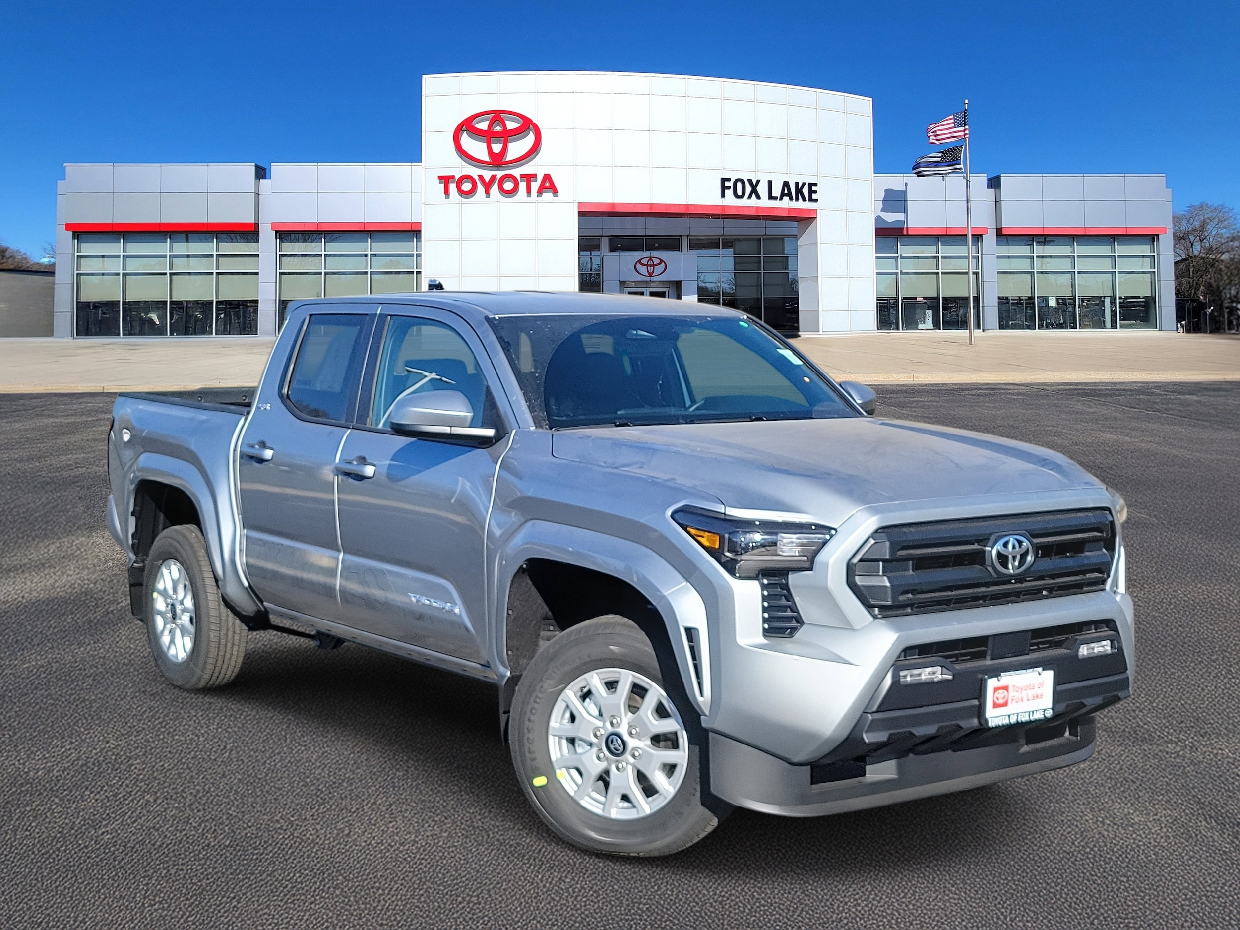 2025 Toyota Tacoma SR5's photo