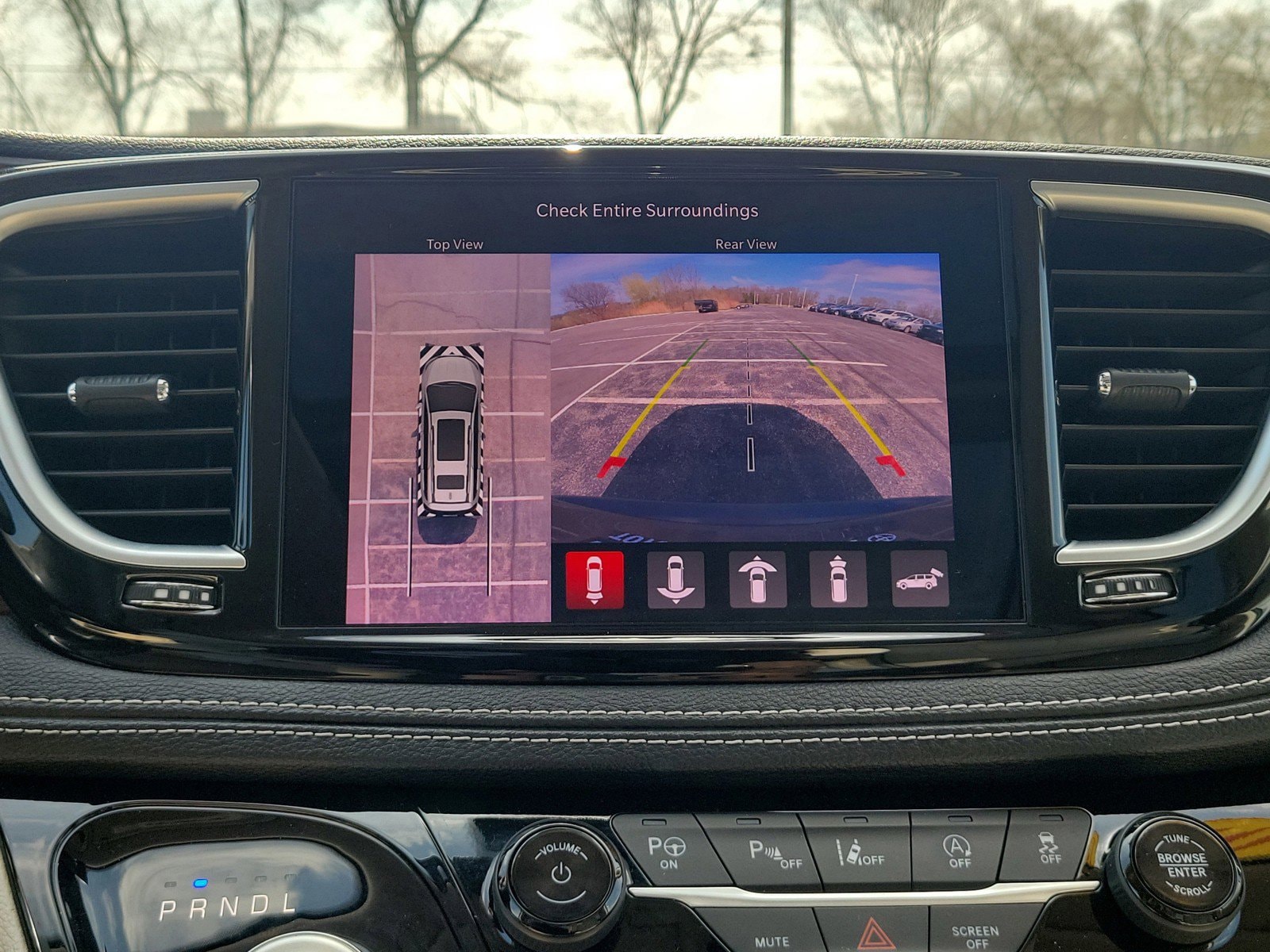 2021 Chrysler Pacifica Limited - Photo 33