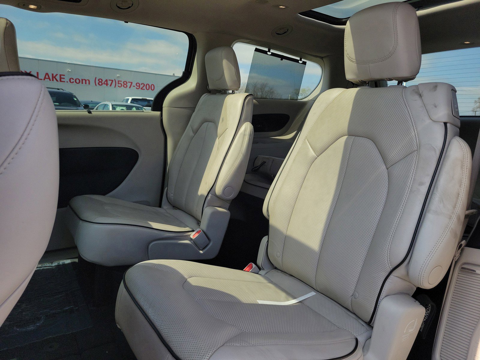 2021 Chrysler Pacifica Limited - Photo 10