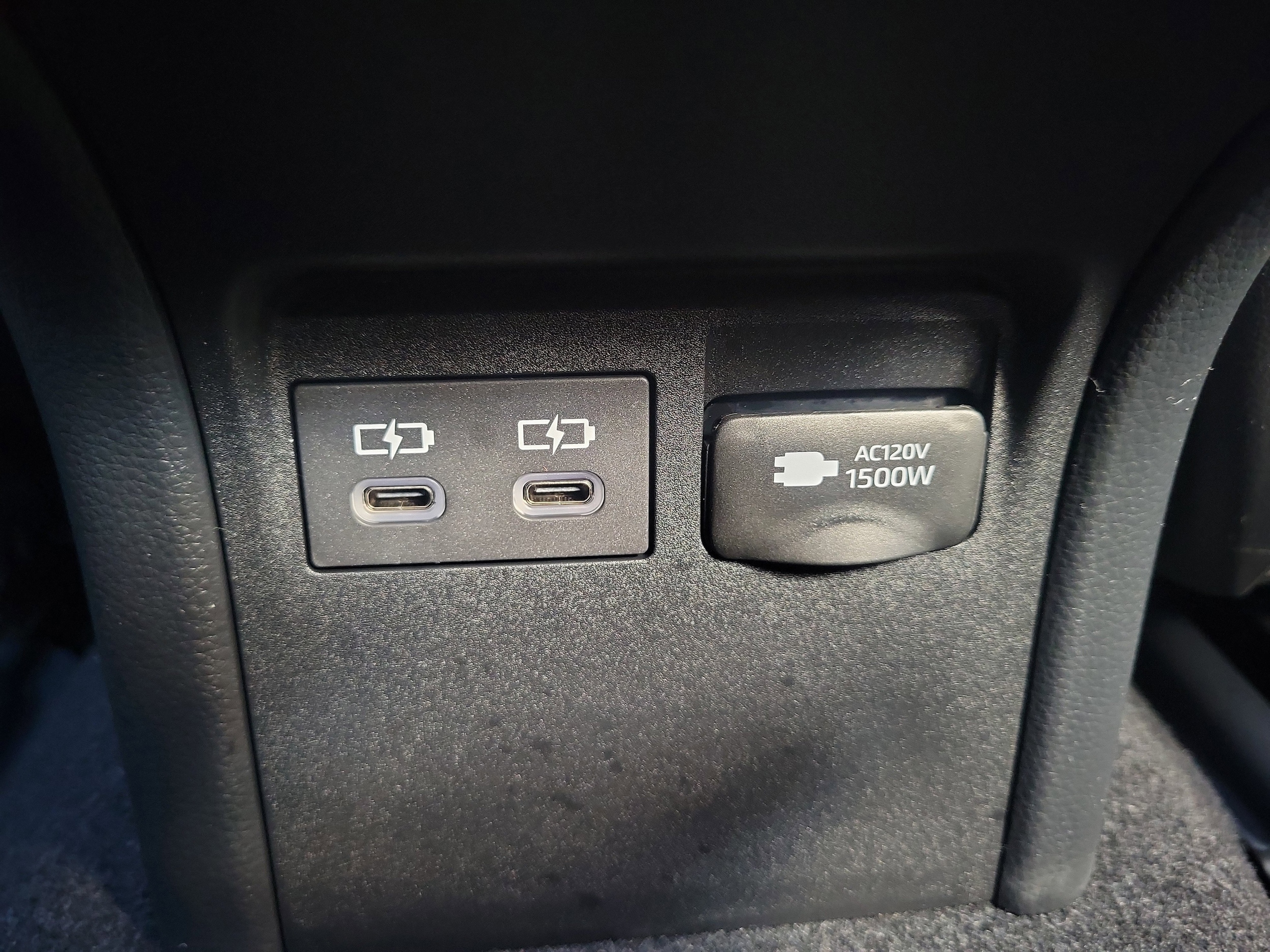 2026 Toyota Prius Plug-in Hybrid XSE Premium - Photo 10