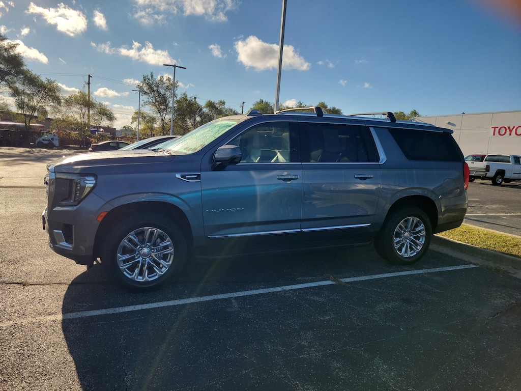 Used 2021 GMC Yukon XL SLT Sport Utility