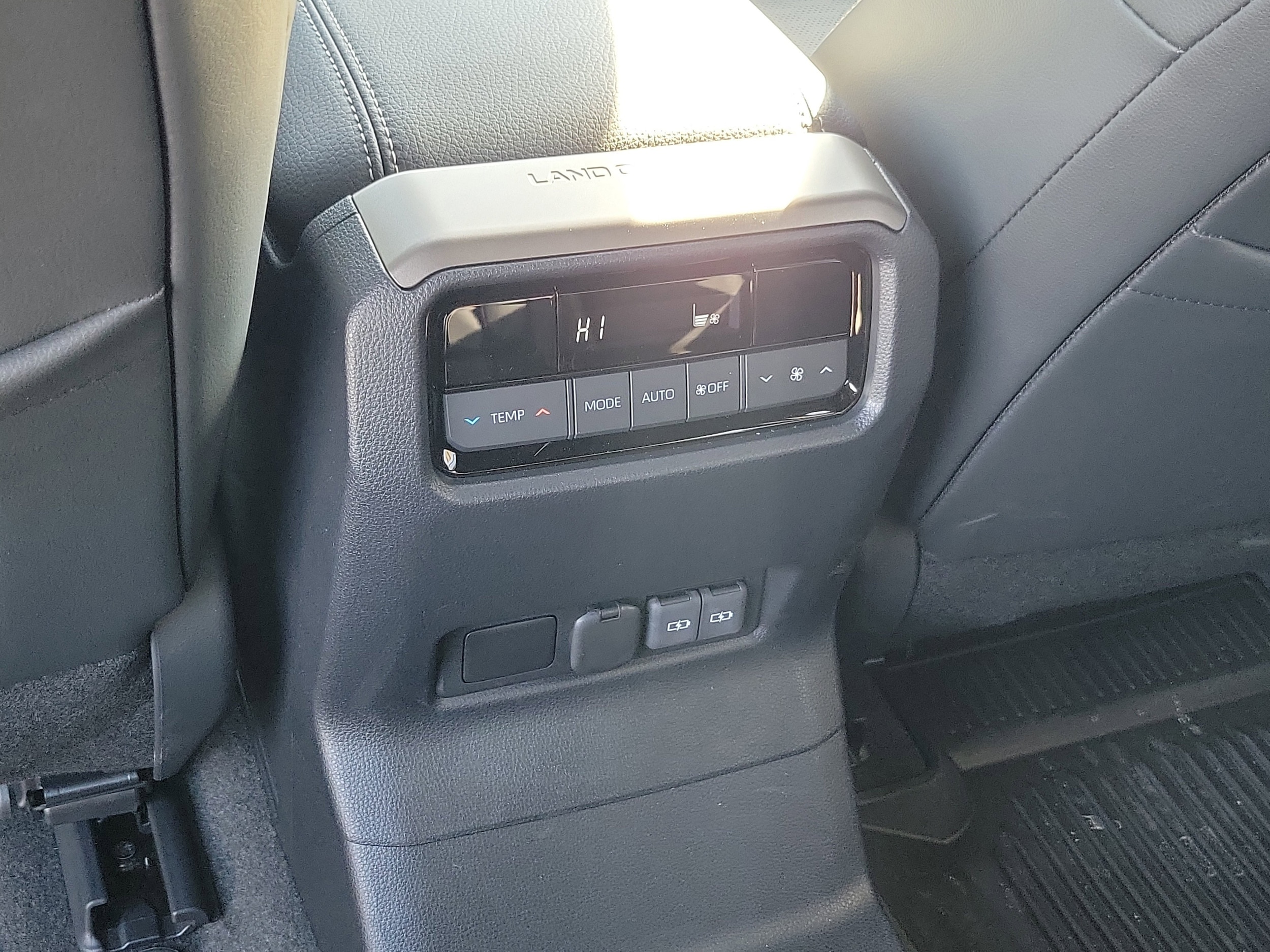 2026 Toyota Land Cruiser Land Cruiser 1958 - Photo 16