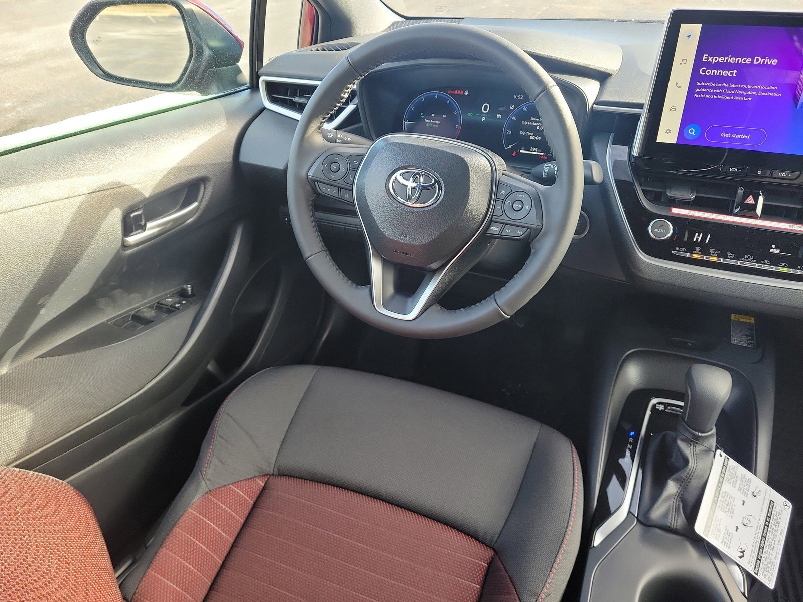 2026 Toyota Corolla SE - Photo 10