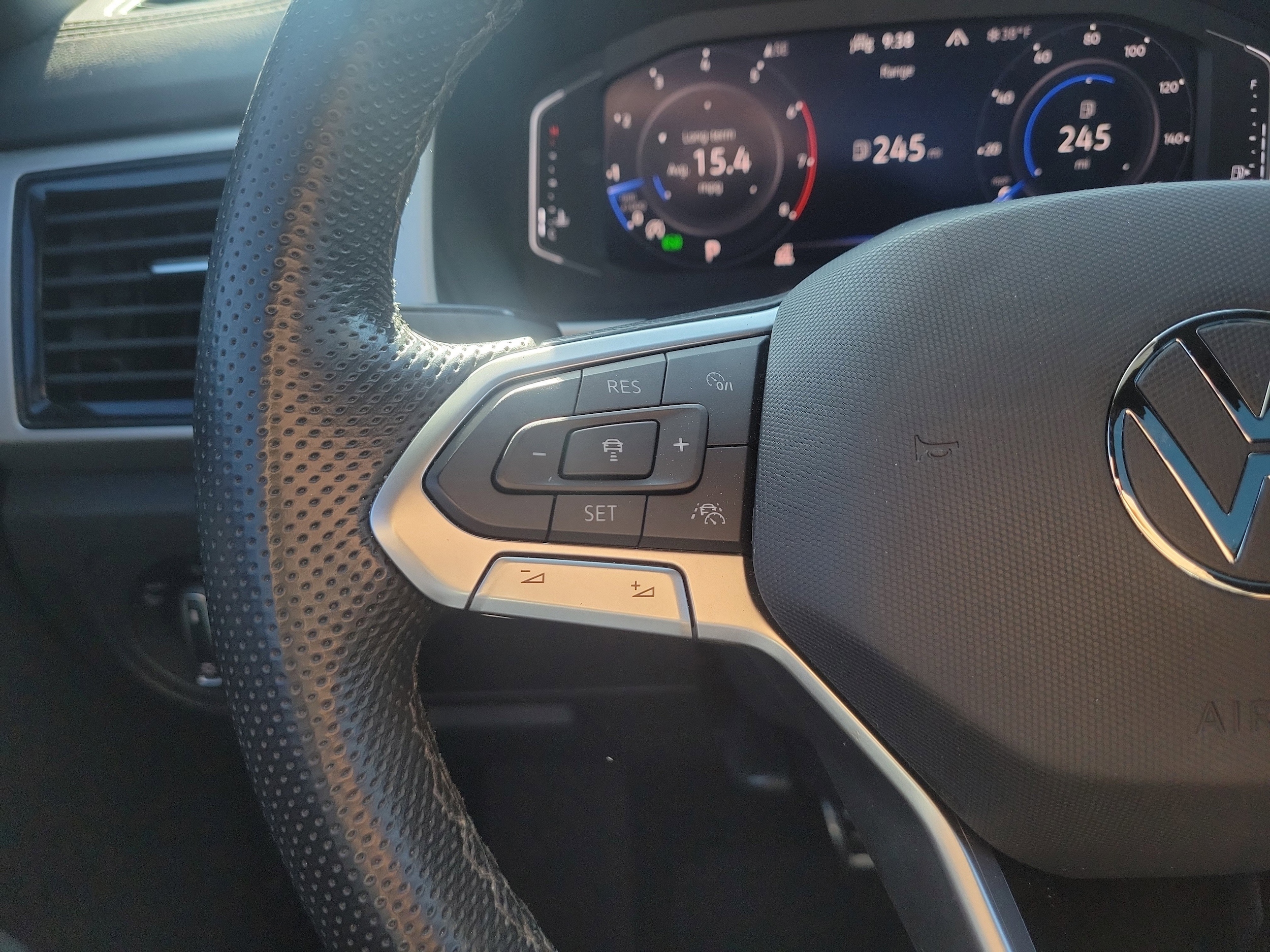 2023 Volkswagen Atlas Cross Sport SEL R-Line Black - Photo 24