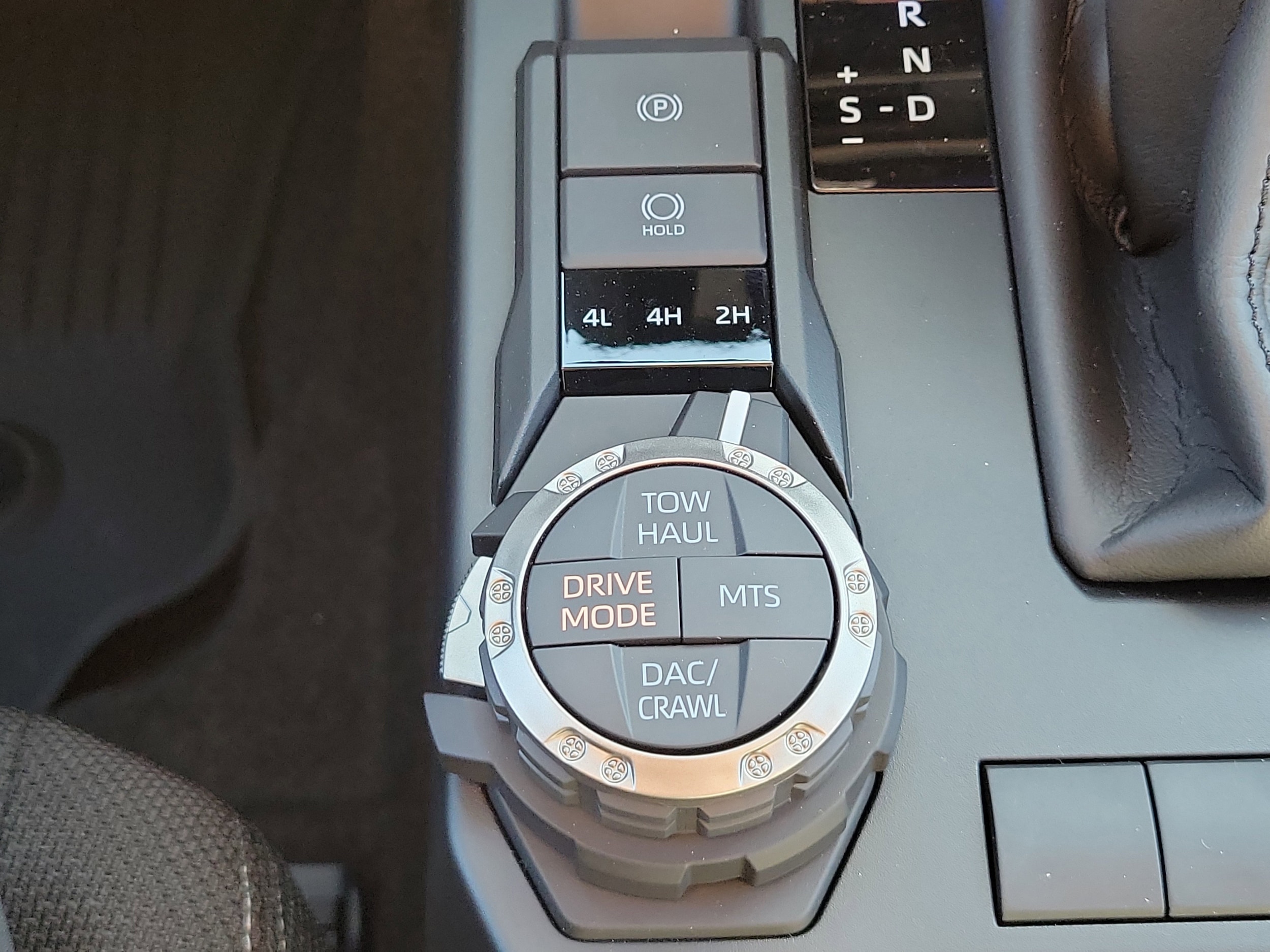 2025 Toyota 4Runner TRD Off-Road - Photo 27