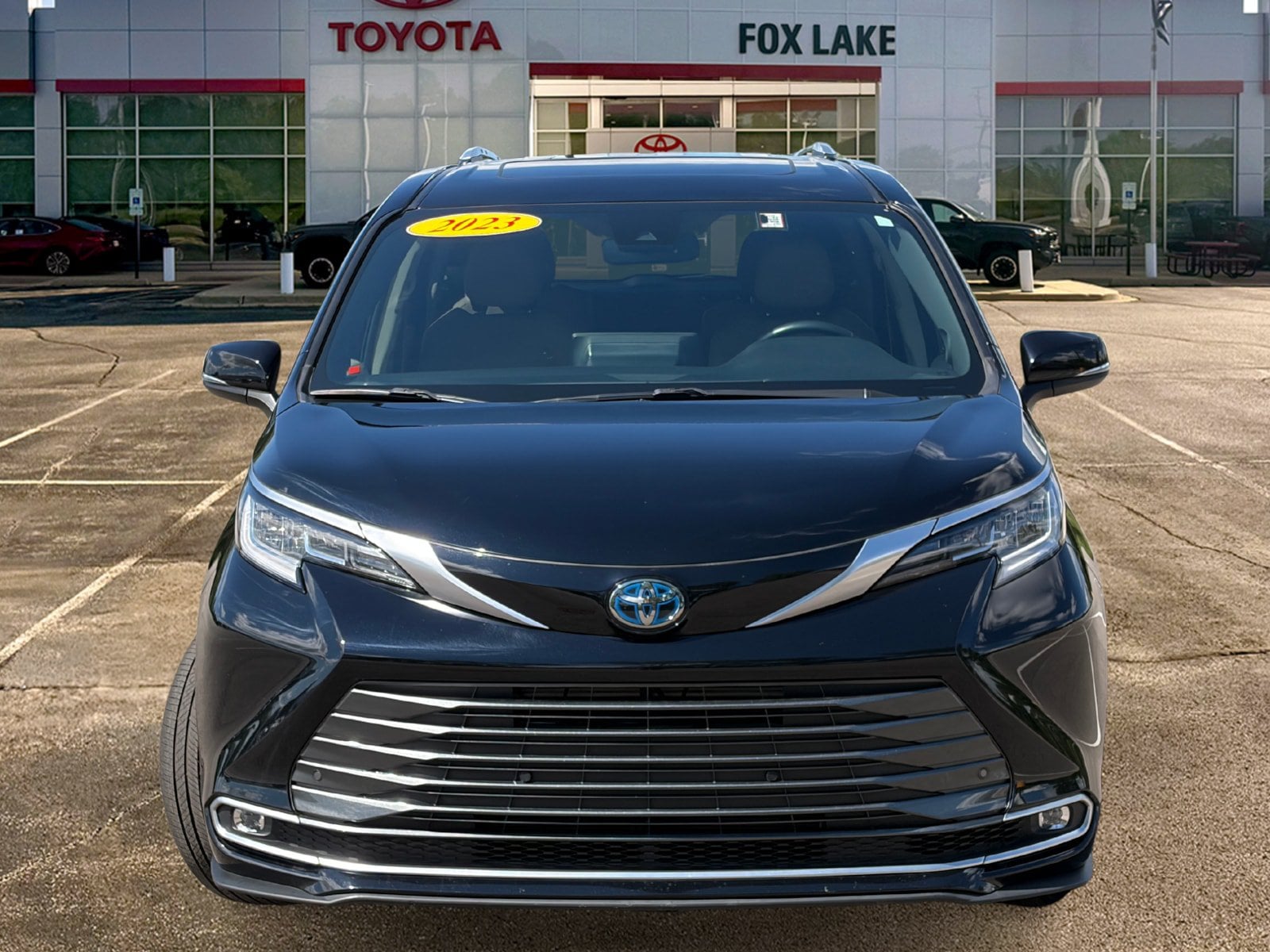 2023 Toyota Sienna Limited - Photo 8