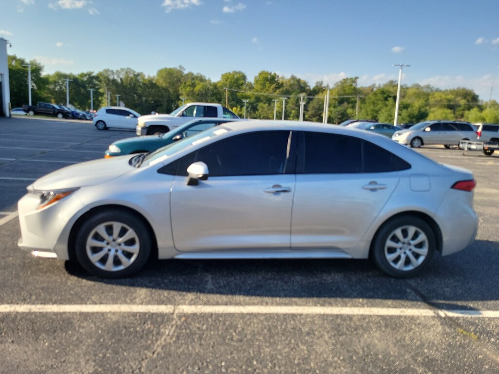 Used 2022 Toyota Corolla LE Car