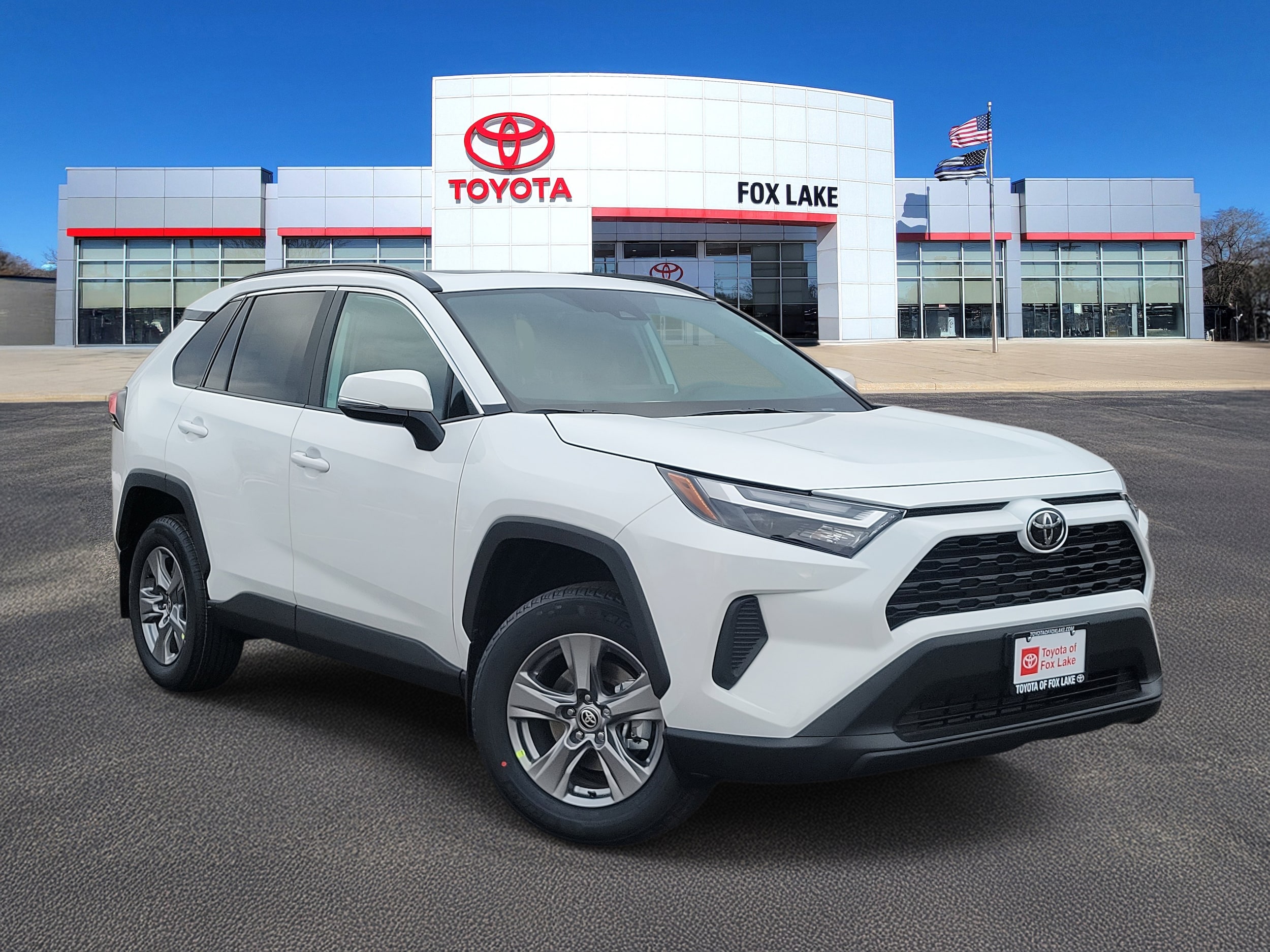 2025 Toyota RAV4 XLE's photo