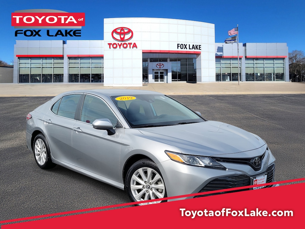 Used 2019 Toyota Camry LE Car