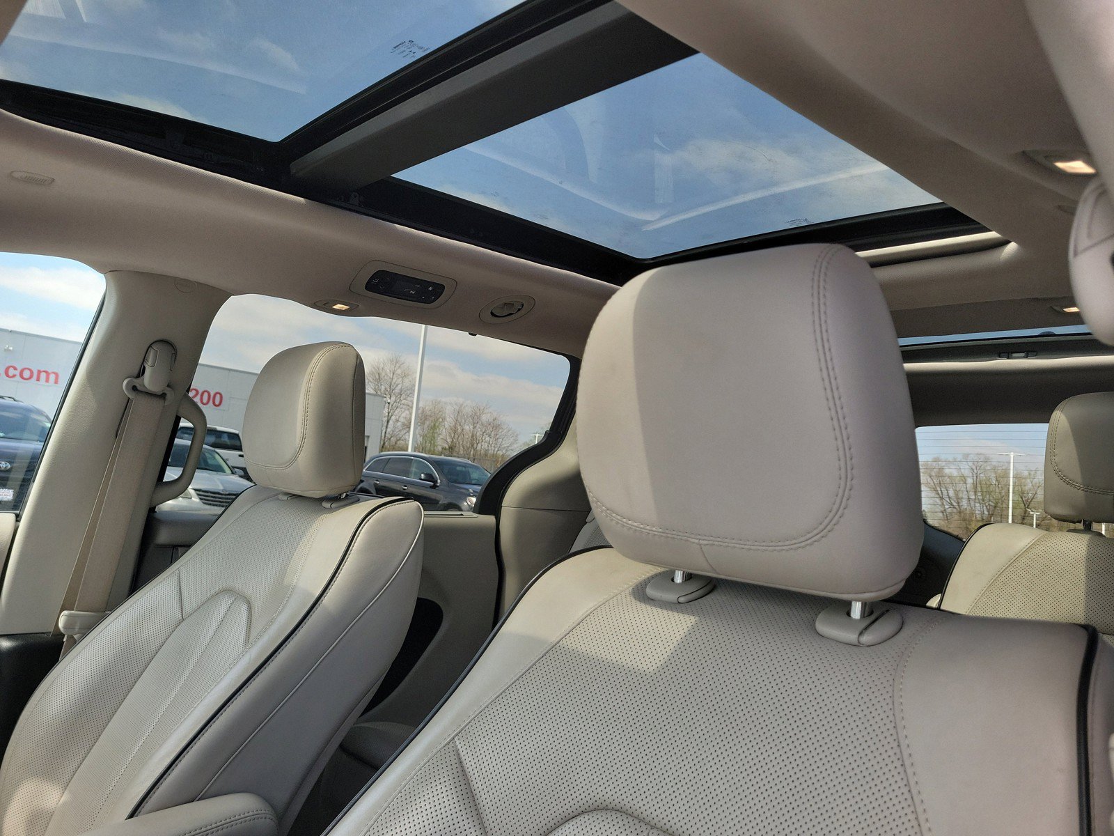 2021 Chrysler Pacifica Limited - Photo 19