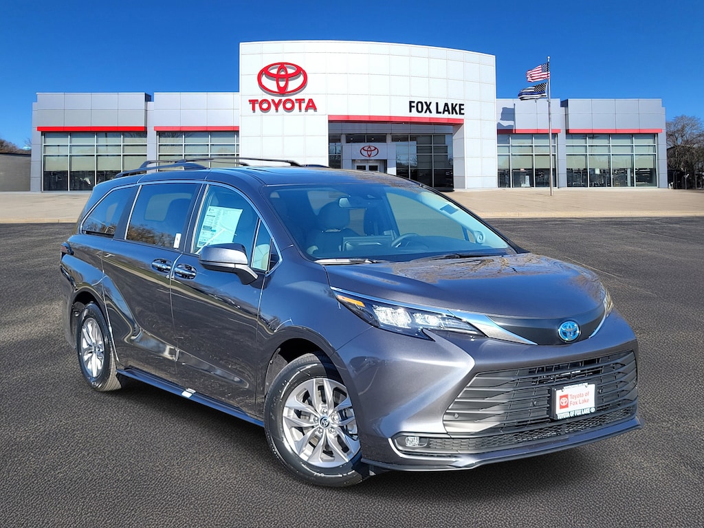 New 2025 Toyota Sienna XLE 7 PASSENGER
