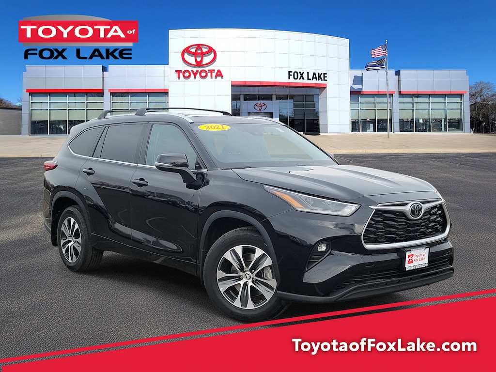 Used 2021 Toyota Highlander XLE Sport Utility