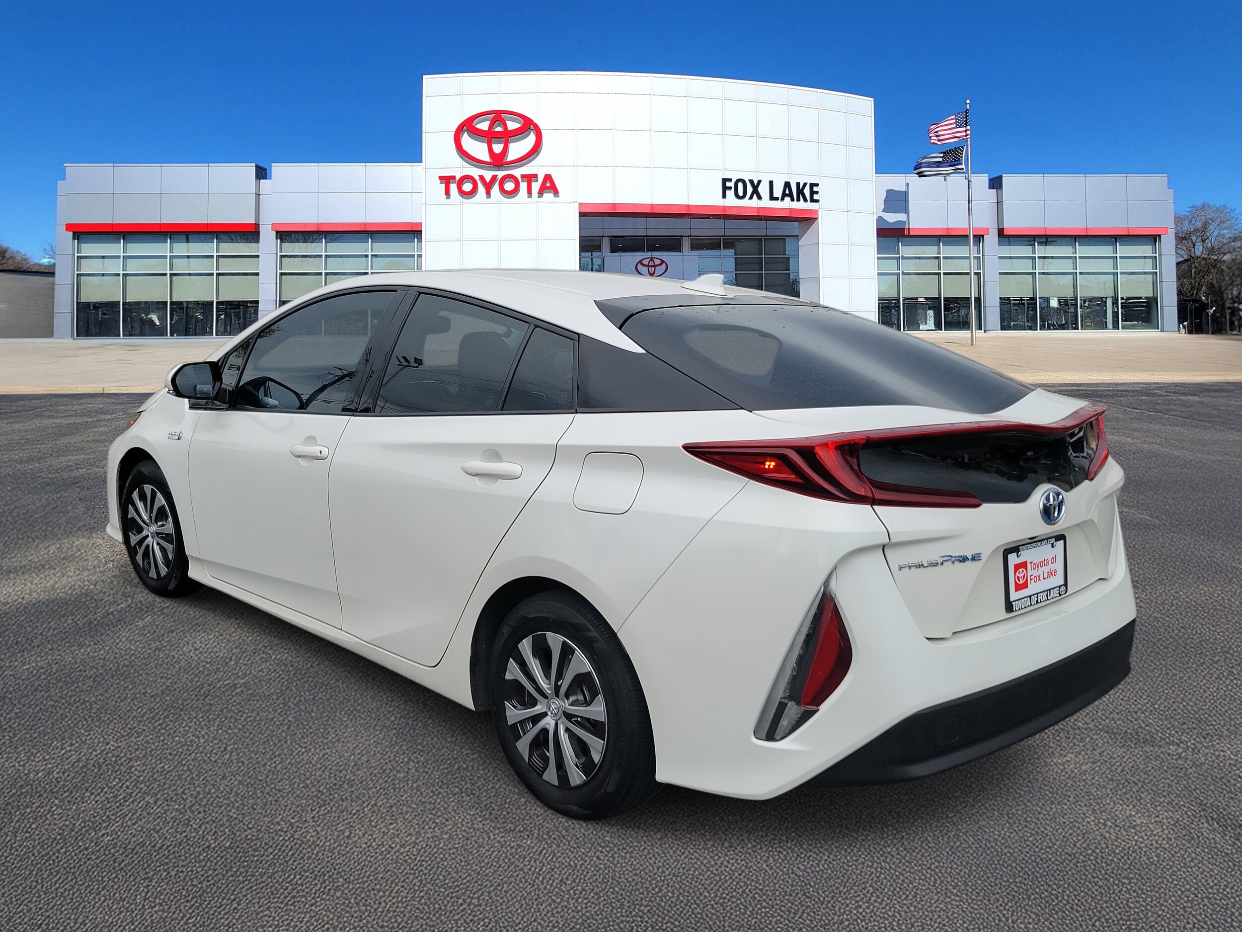 2019 Toyota Prius Prime Plus Premium Advanced photo 2