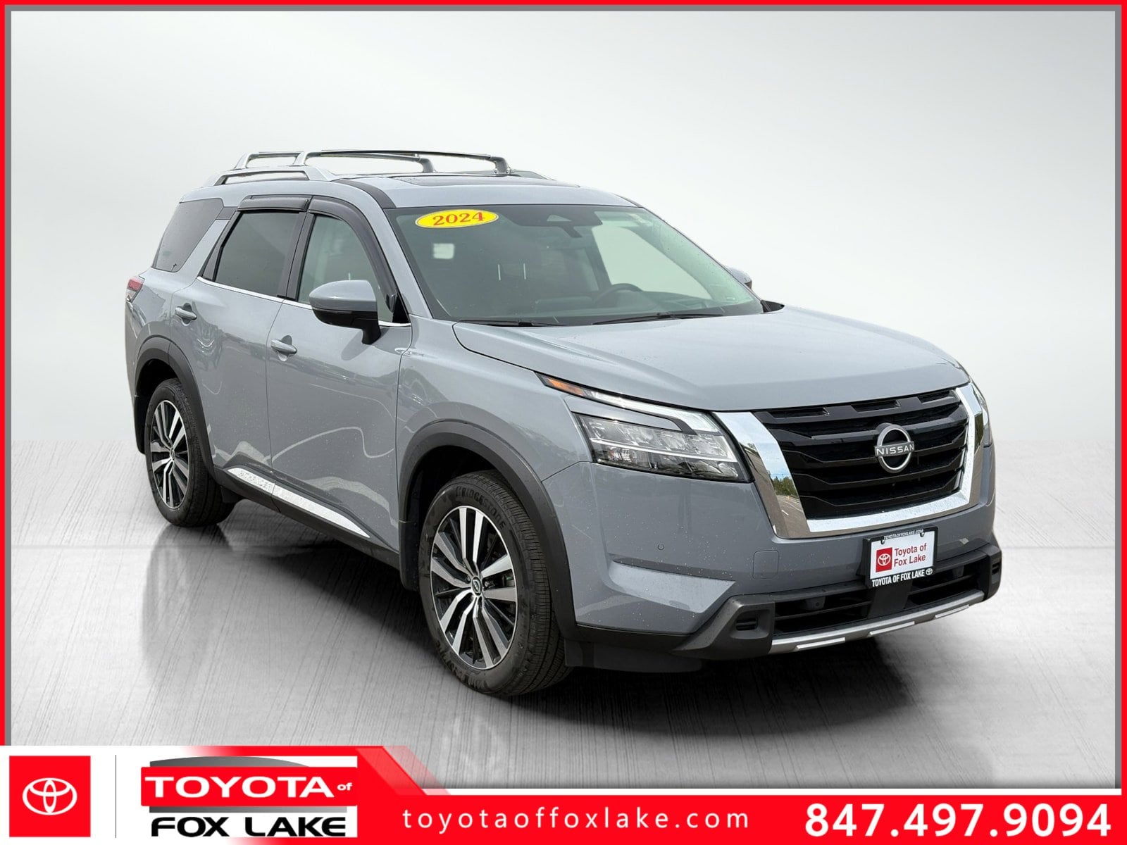 2024 Nissan Pathfinder Platinum 4WD's photo