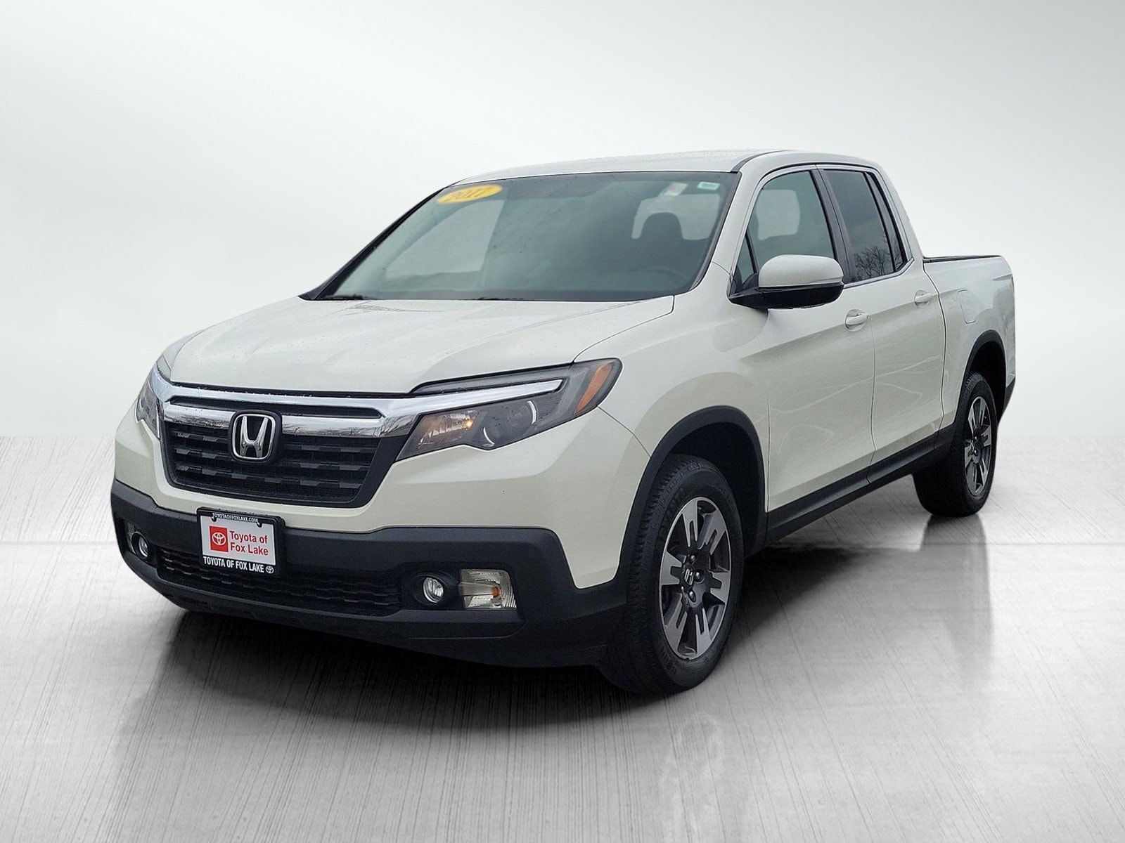 Used 2017 Honda Ridgeline RTL with VIN 5FPYK3F54HB021956 for sale in Fox Lake, IL