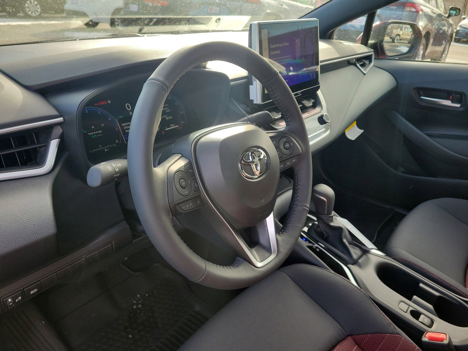 2026 Toyota Corolla SE - Photo 12