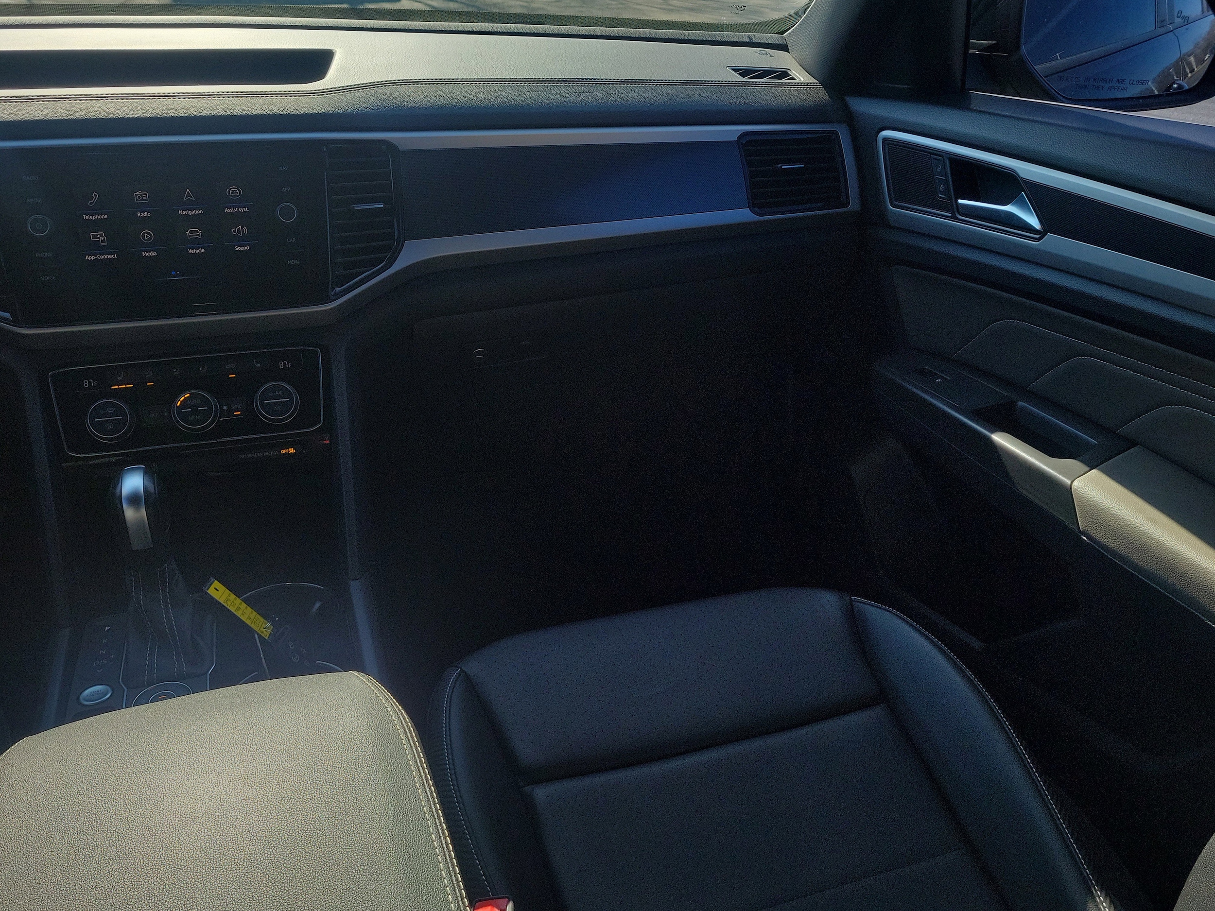 2023 Volkswagen Atlas Cross Sport SEL R-Line Black - Photo 15