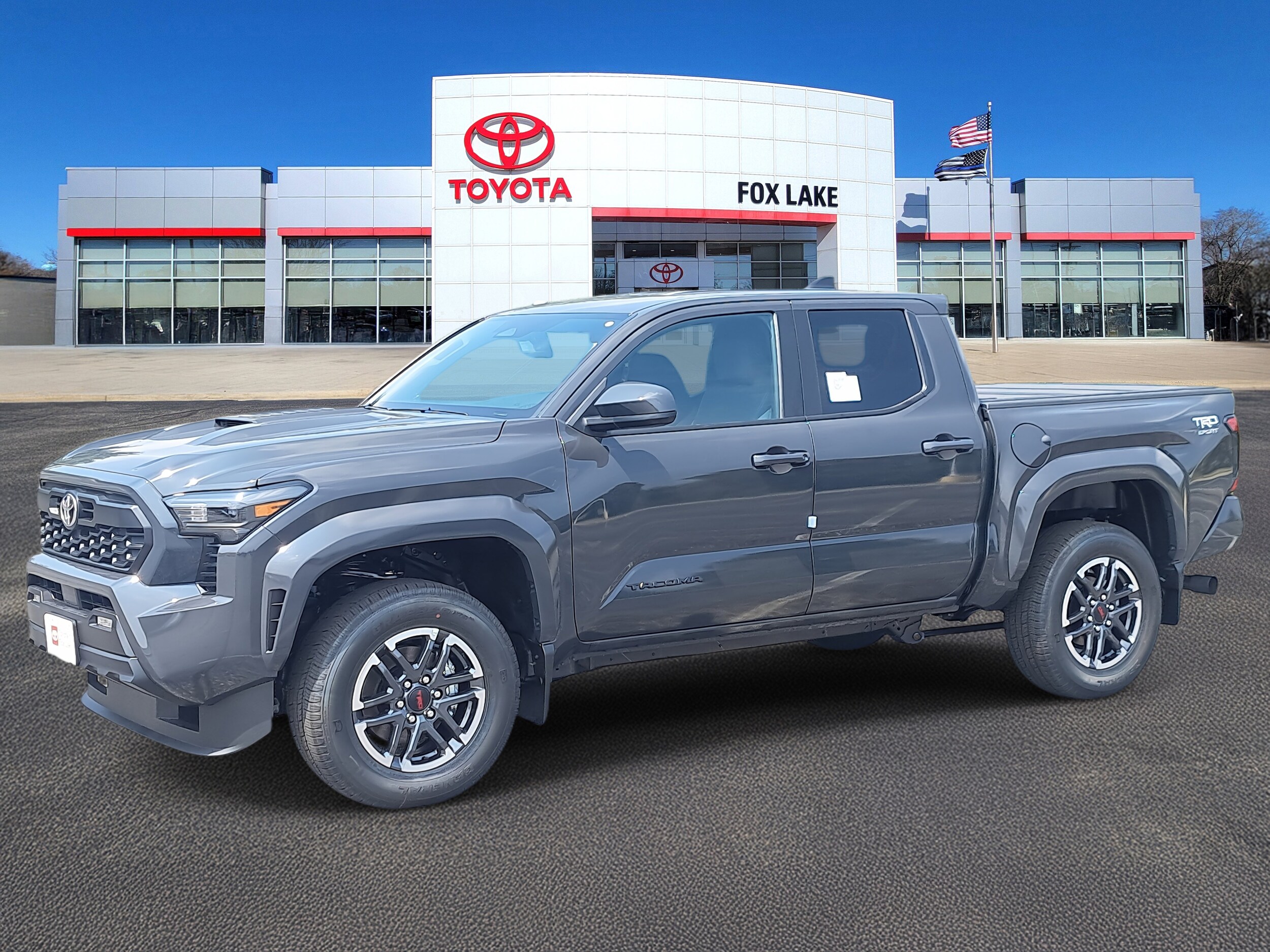 2025 Toyota Tacoma TRD Sport Double Cab photo 2
