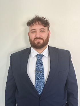 Staff member Sam from ID_46b5937b7b64