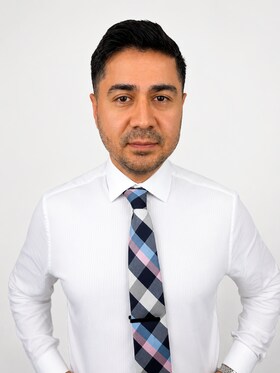 Staff member Abdul from ID_6b0ae01cb6e8