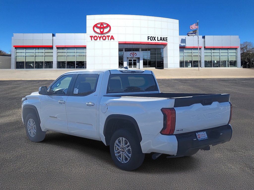 New 2026 Toyota Tundra SR5 SR5 CREWMAX 5.5