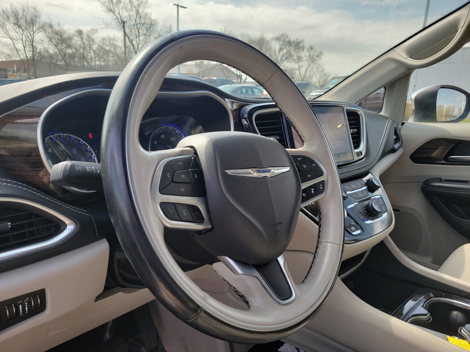 2021 Chrysler Pacifica Limited - Photo 18