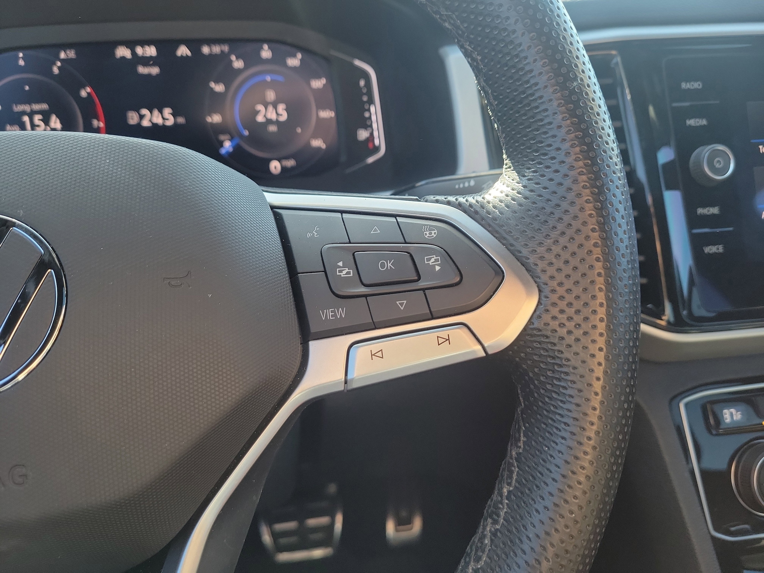 2023 Volkswagen Atlas Cross Sport SEL R-Line Black - Photo 25