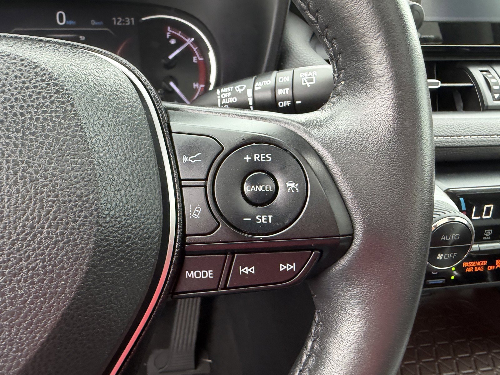2020 Toyota RAV4 Limited - Photo 16