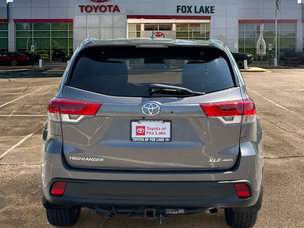 Used 2017 Toyota Highlander XLE Sport Utility