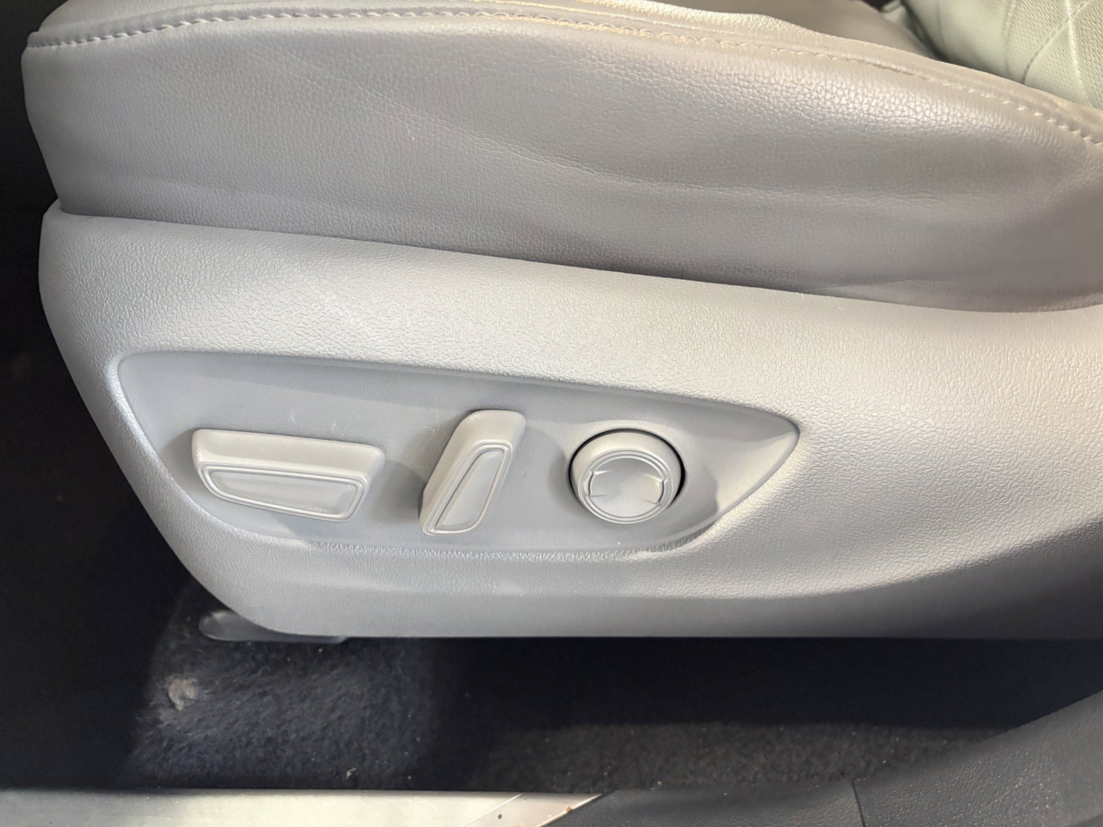 2021 Toyota Highlander Platinum - Photo 13