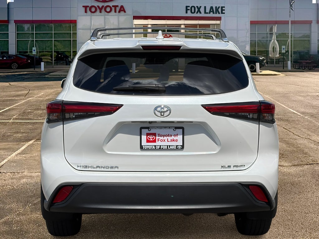 Used 2022 Toyota Highlander XLE Sport Utility