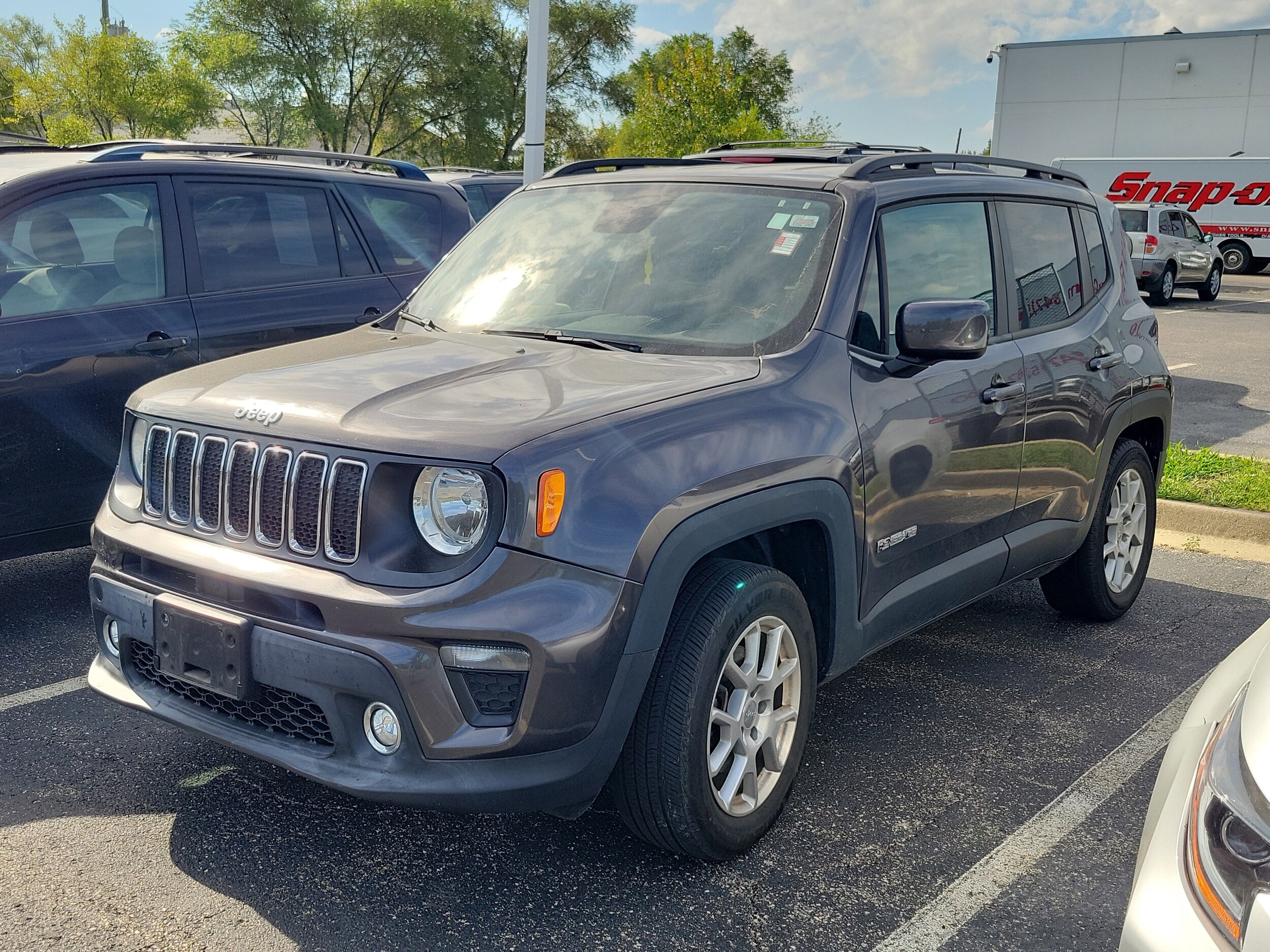 2019 Jeep Renegade Latitude North Edition photo 2